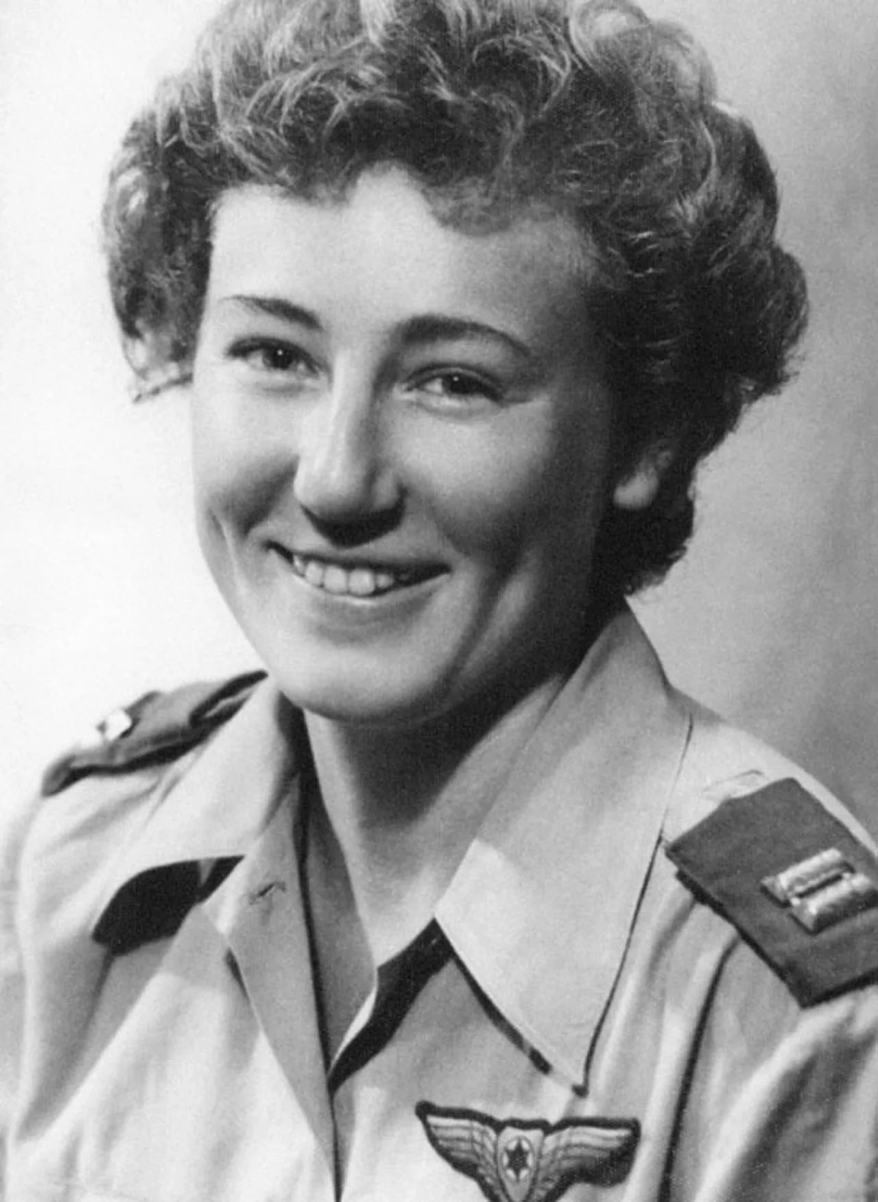 Portrait of Yael Rom (1932–2006) – memorial page