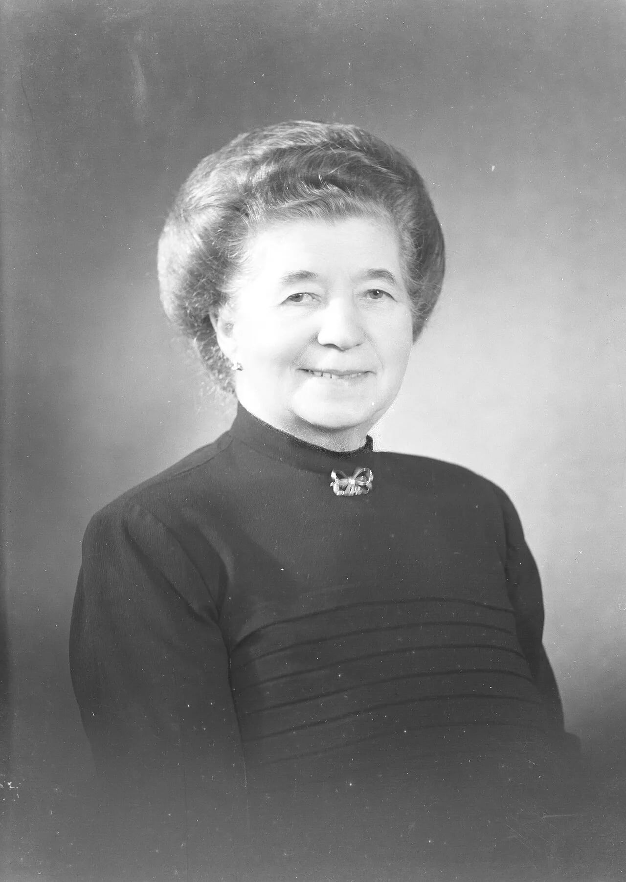 Portrait of Fanny Jensen (1890–1969) – memorial page