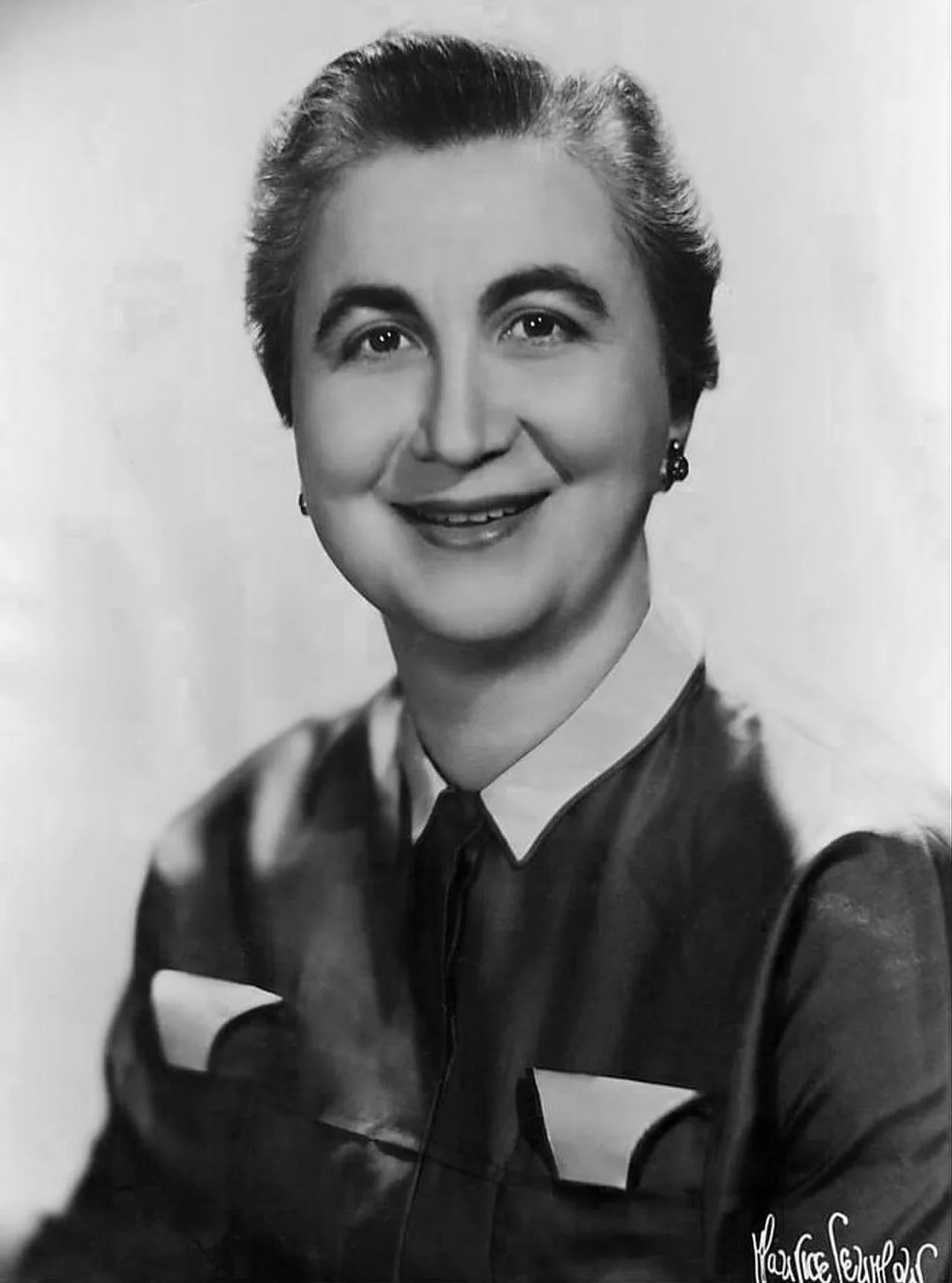 Portrait of Frances Horwich (1907–2001) – memorial page