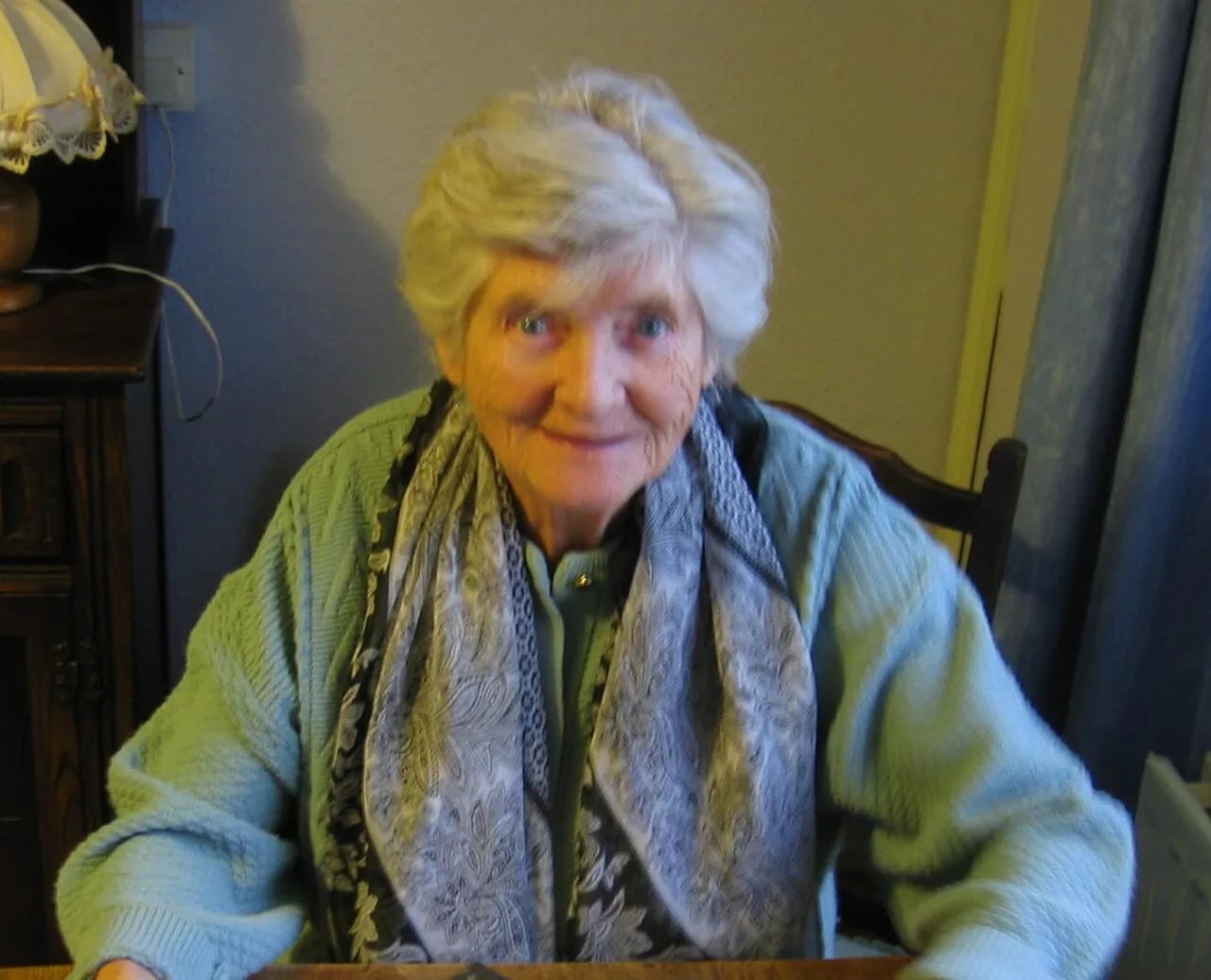 Portrait of Frances Lennon (1912–2015) – memorial page