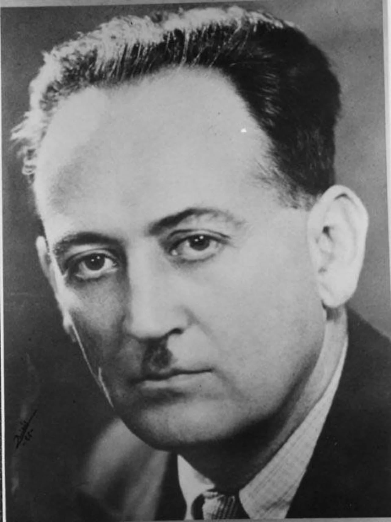 Portrait of Moisés Vincenzi (1895–1964) – memorial page