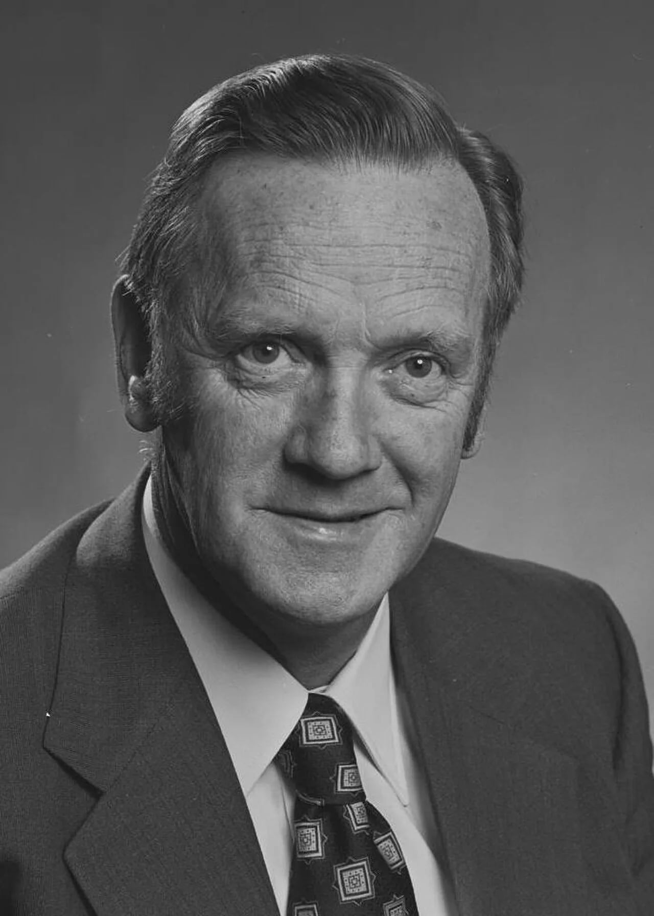 Porträt von Frank Doyle (1922–1984) – Gedenkseite