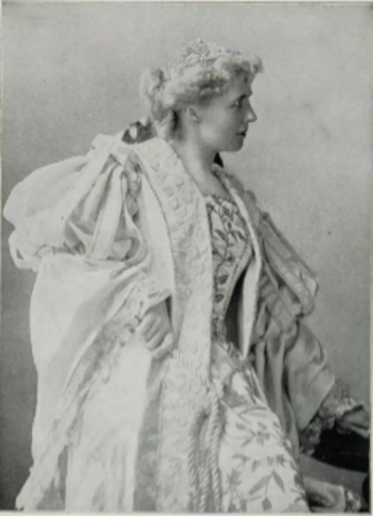 Portrait of Viola Katherine Clemmons (1874–1930) – memorial page