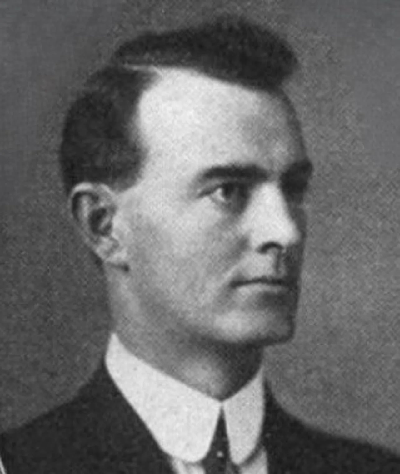 Portrait of Frank H. Hyland (1880–1934) – memorial page