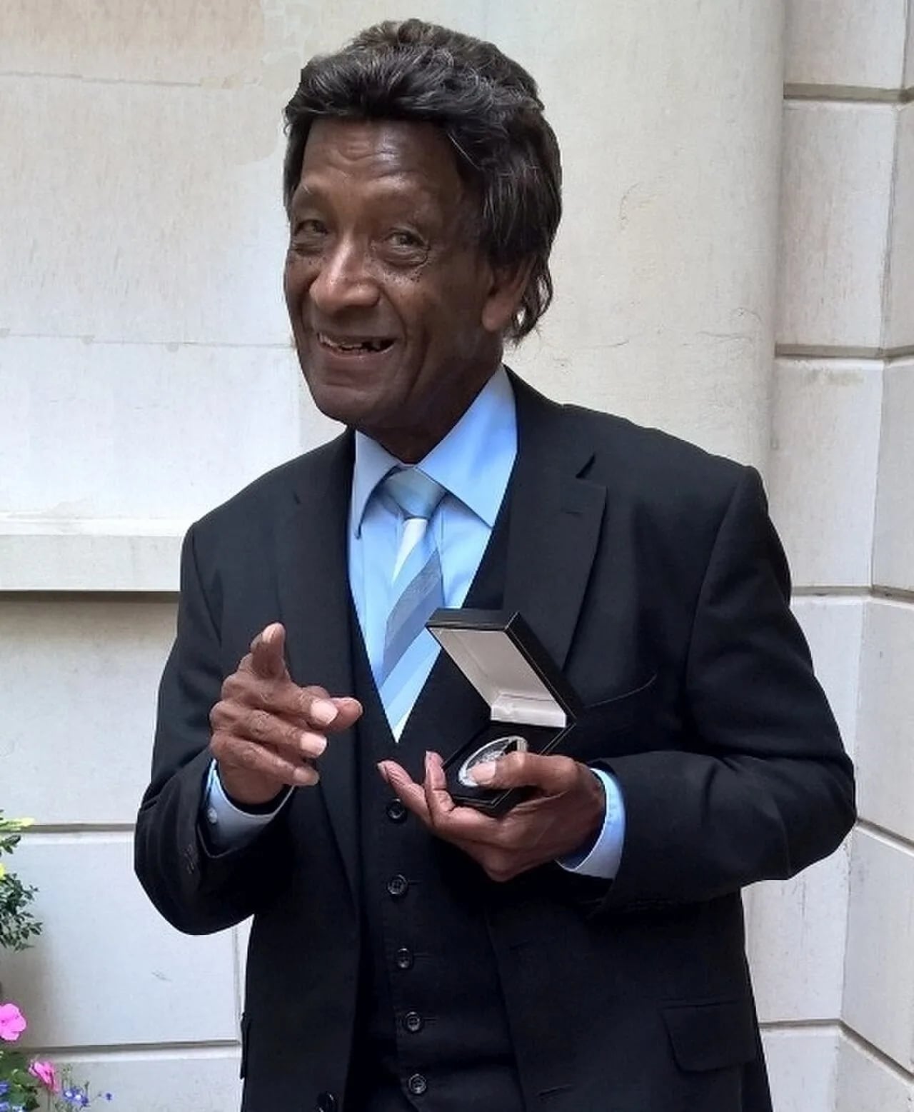 Porträt von Frank Holder (1925–2017) – Gedenkseite