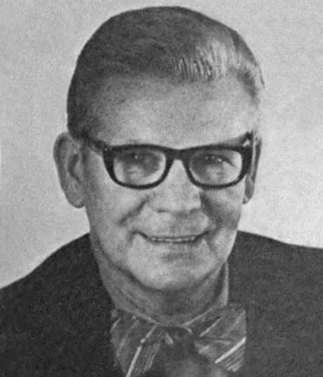 Porträt von Frank M. Clark (1915–2003) – Gedenkseite