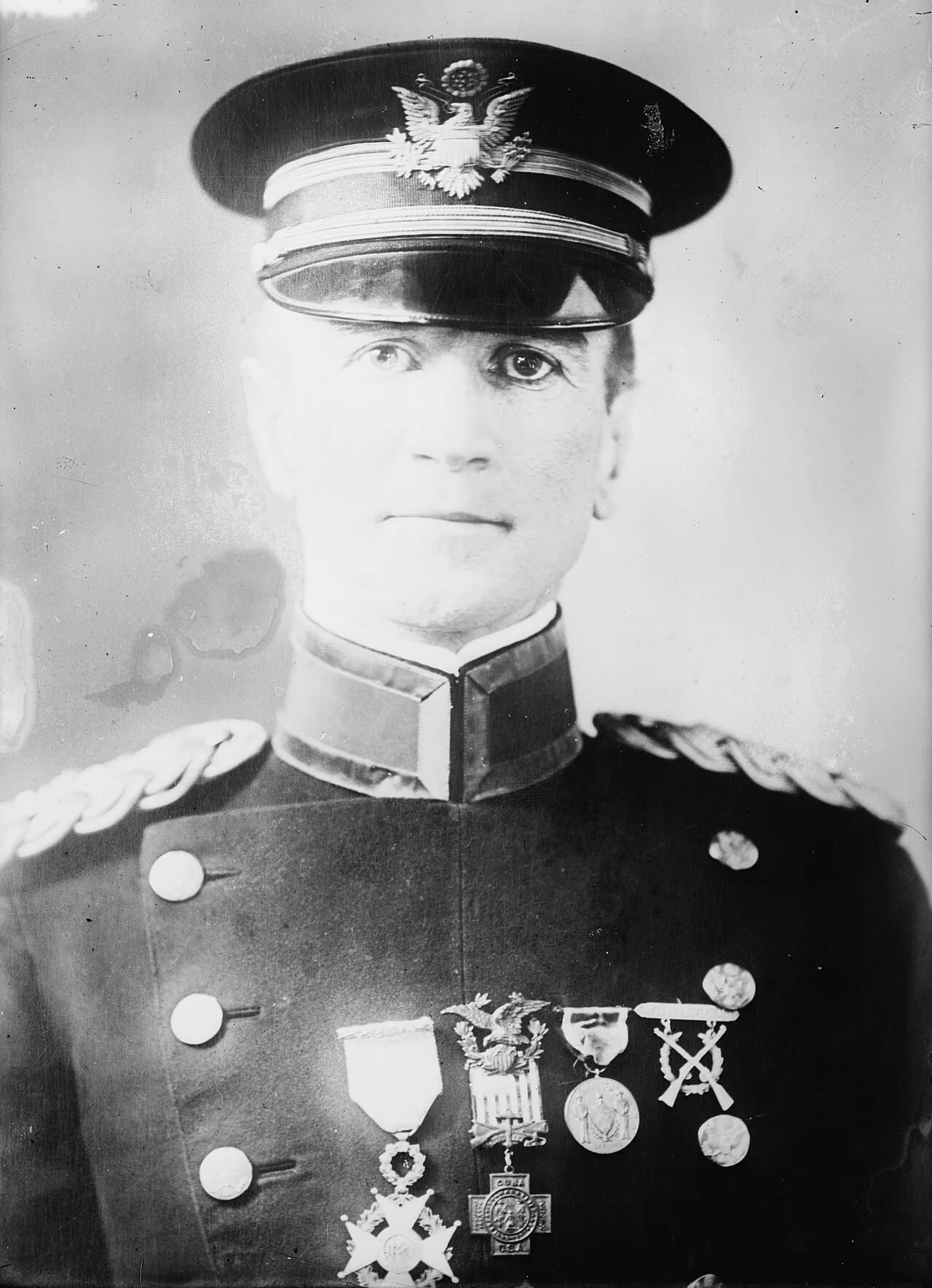Portrait of Frank Parker (1872–1947) – memorial page