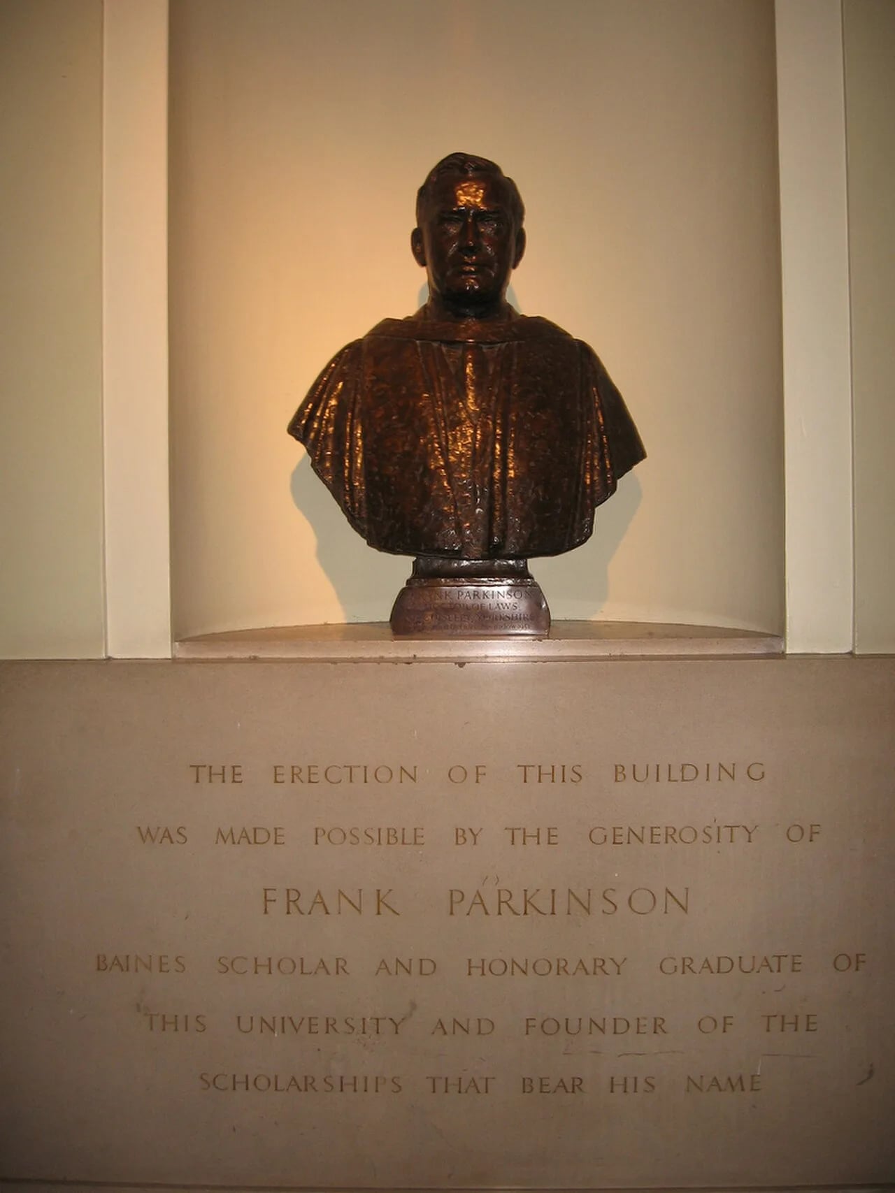 Portrait of Frank Parkinson (1887–1946) – memorial page