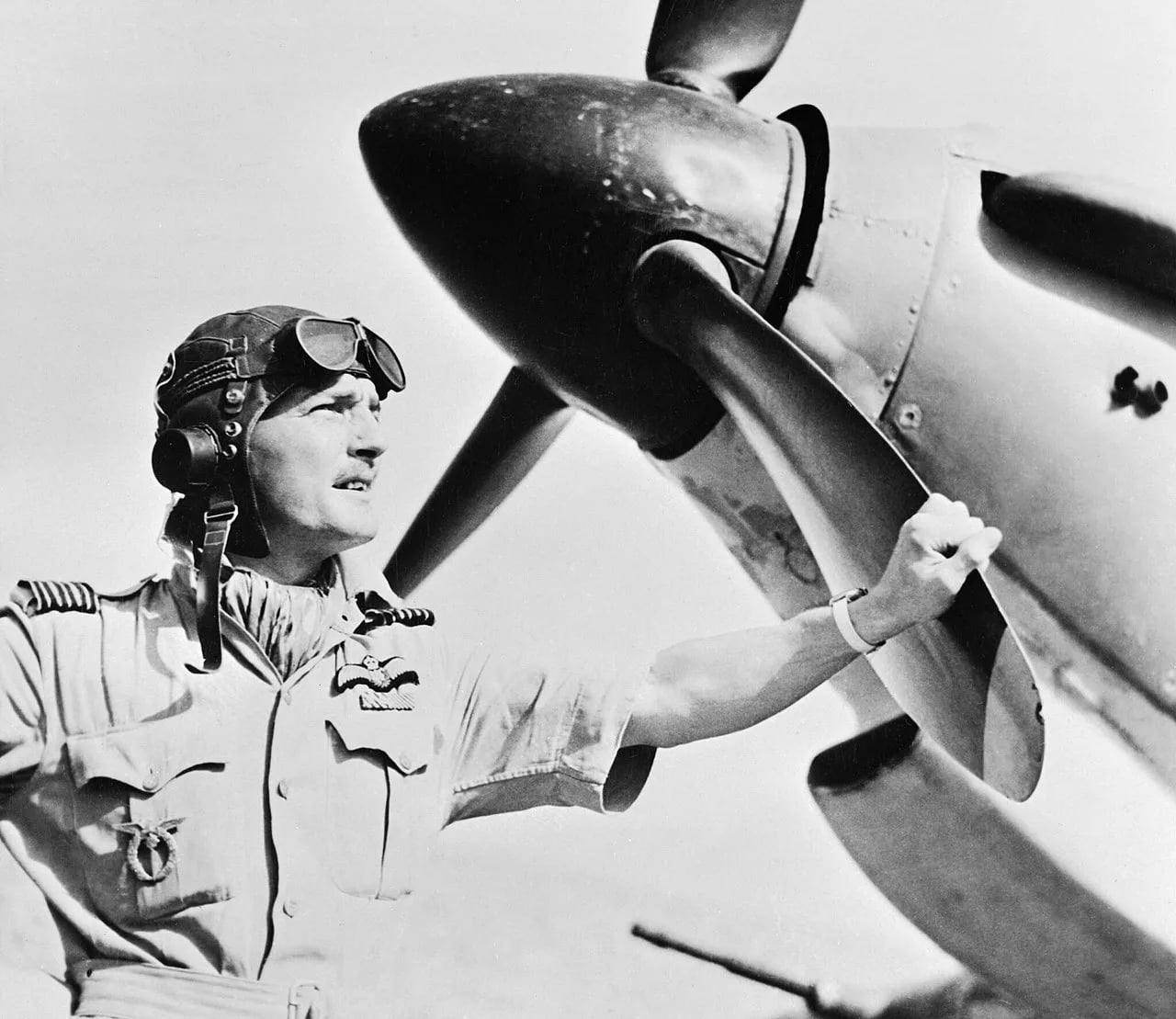 Portrait of Frank Reginald Carey (1912–2004) – memorial page