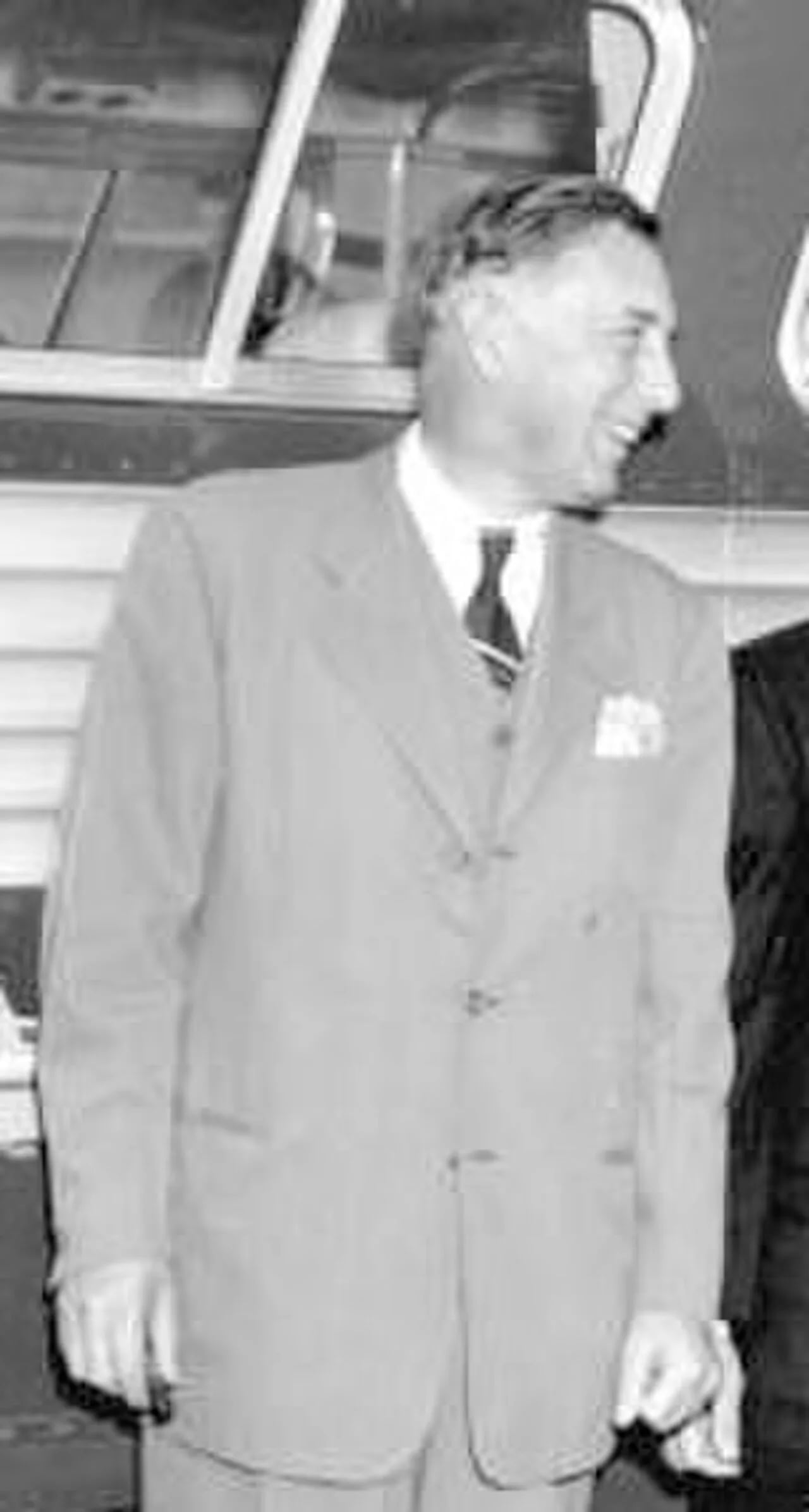 Portrait of Frank Whitehead (1892–1976) – memorial page