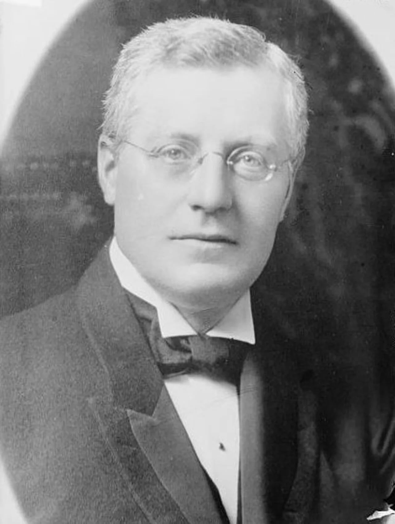 Porträt von Franklin Elmer Ellsworth Hamilton (1866–1918) – Gedenkseite
