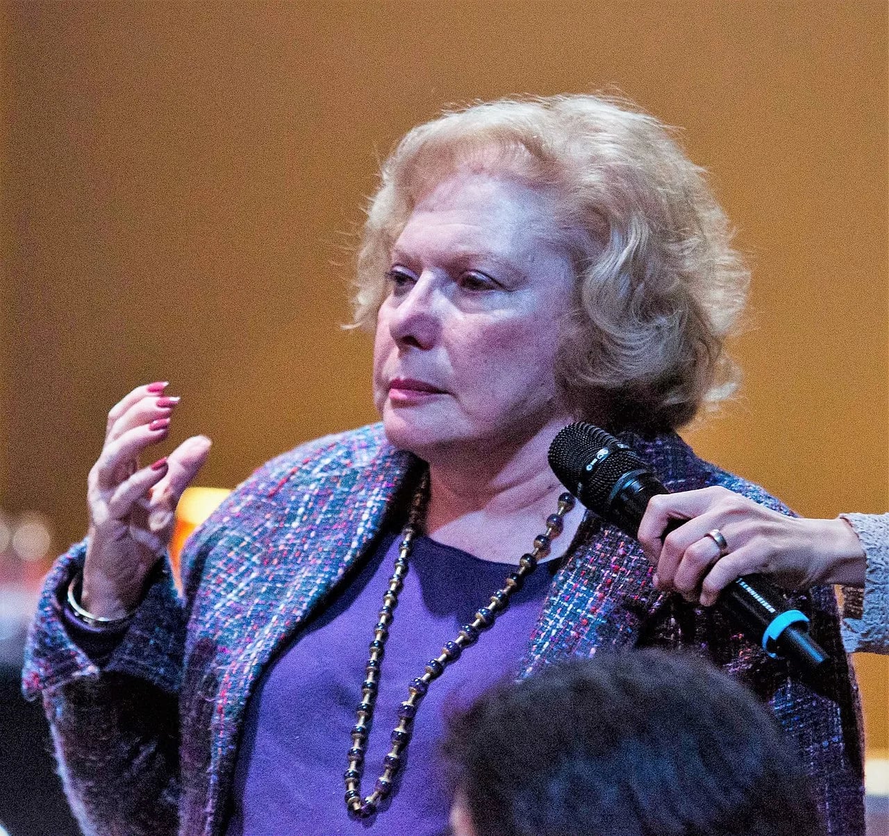 Portrait of Linda Deutsch (1943–2024) – memorial page