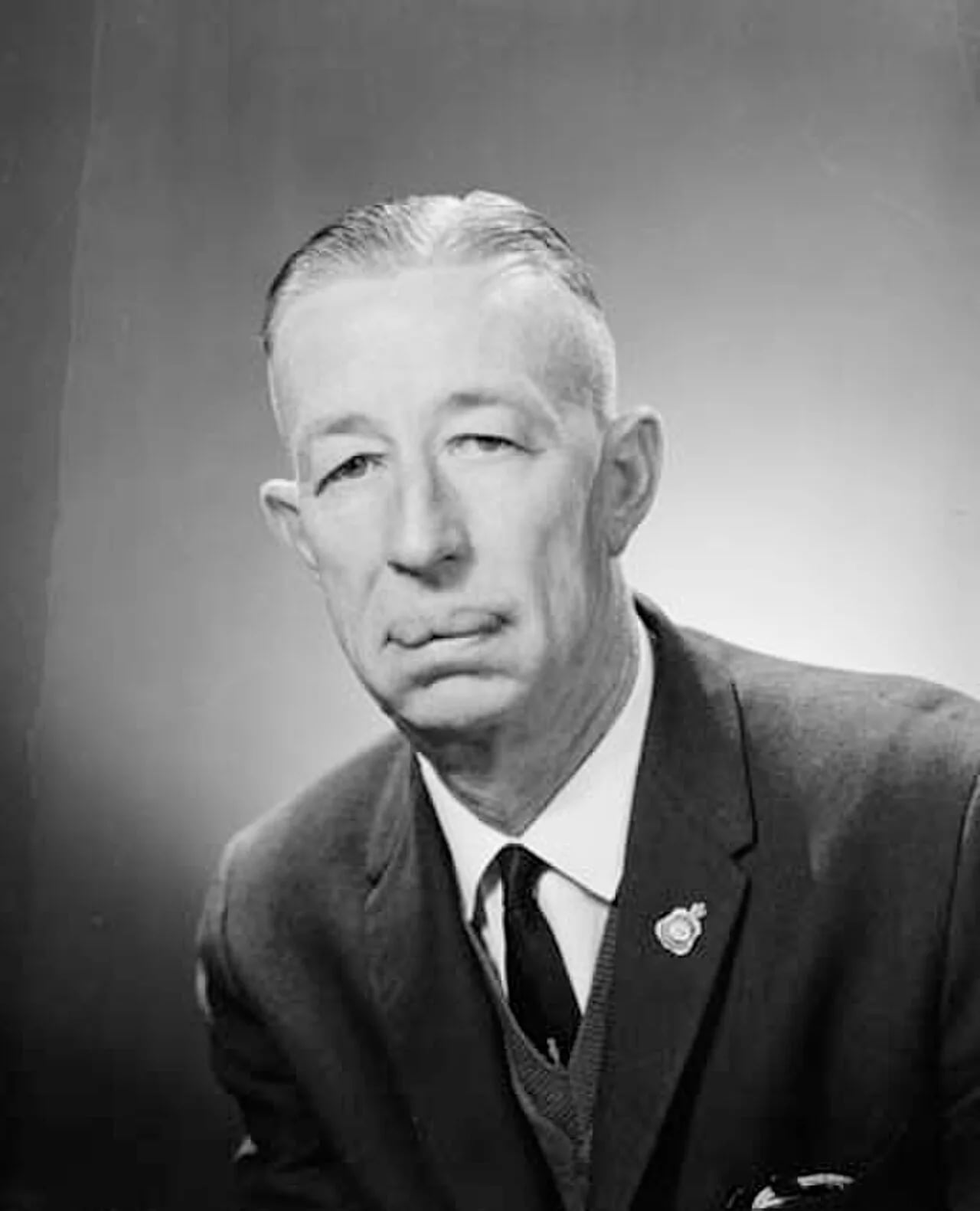 Portrait of Fred Birrell (1913–1985) – memorial page