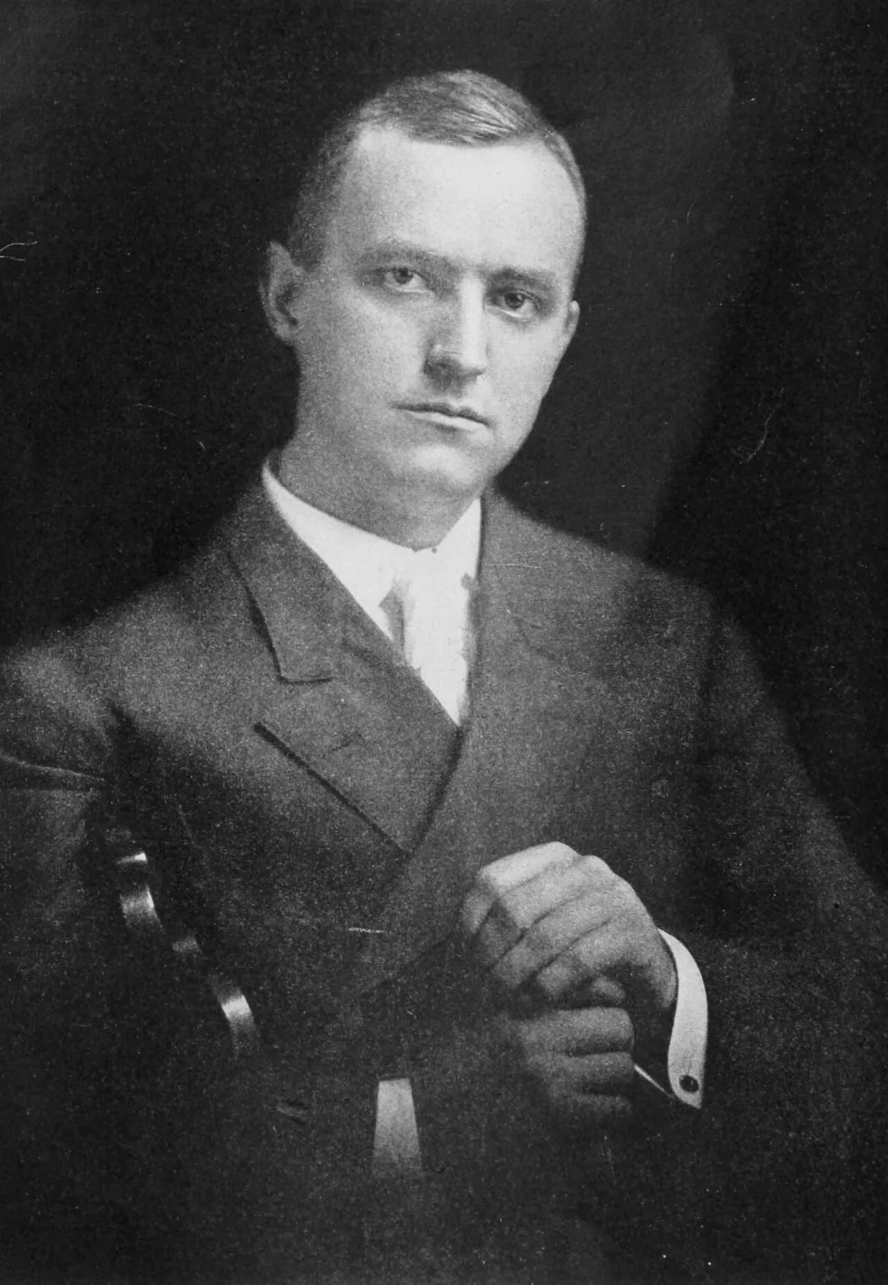 Portrait of Fred Loring Seely (1871–1942) – memorial page