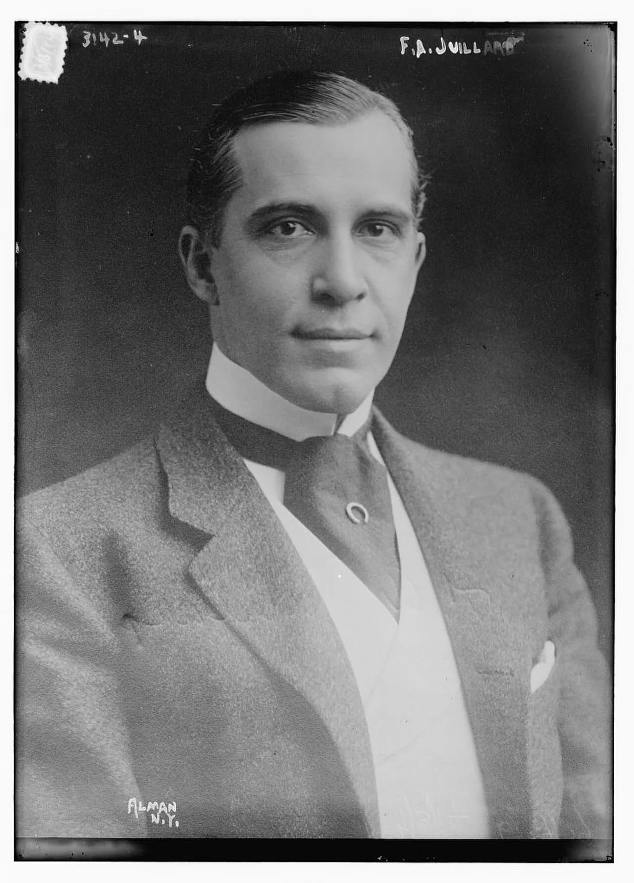 Portrait of Frederic Augustus Juilliard (1868–1937) – memorial page