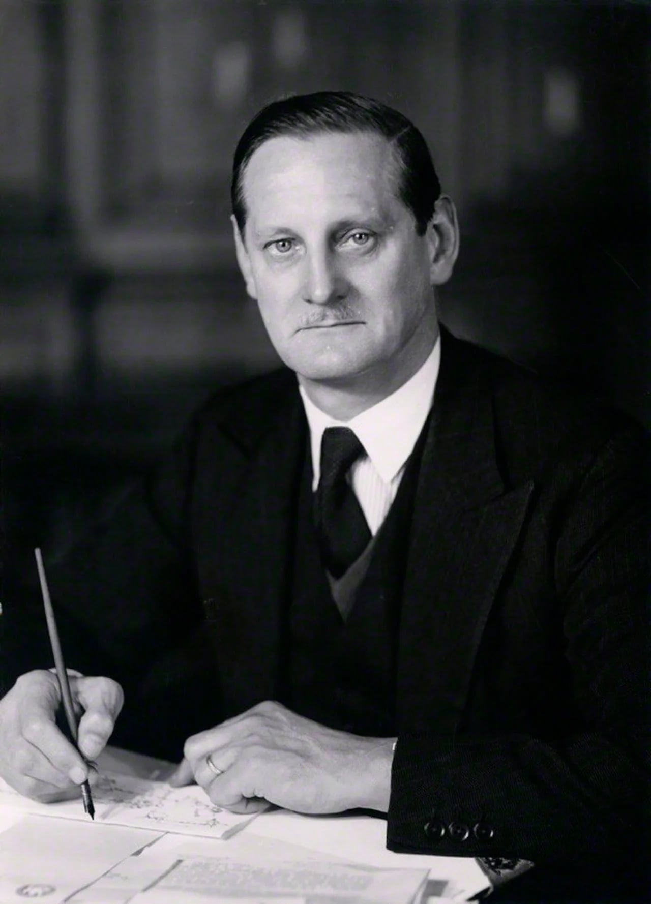 Portrait of Frederick Bellenger (1894–1968) – memorial page