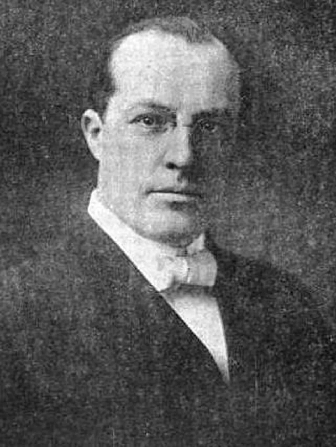 Portrait of Frederick M. Smith (1874–1946) – memorial page