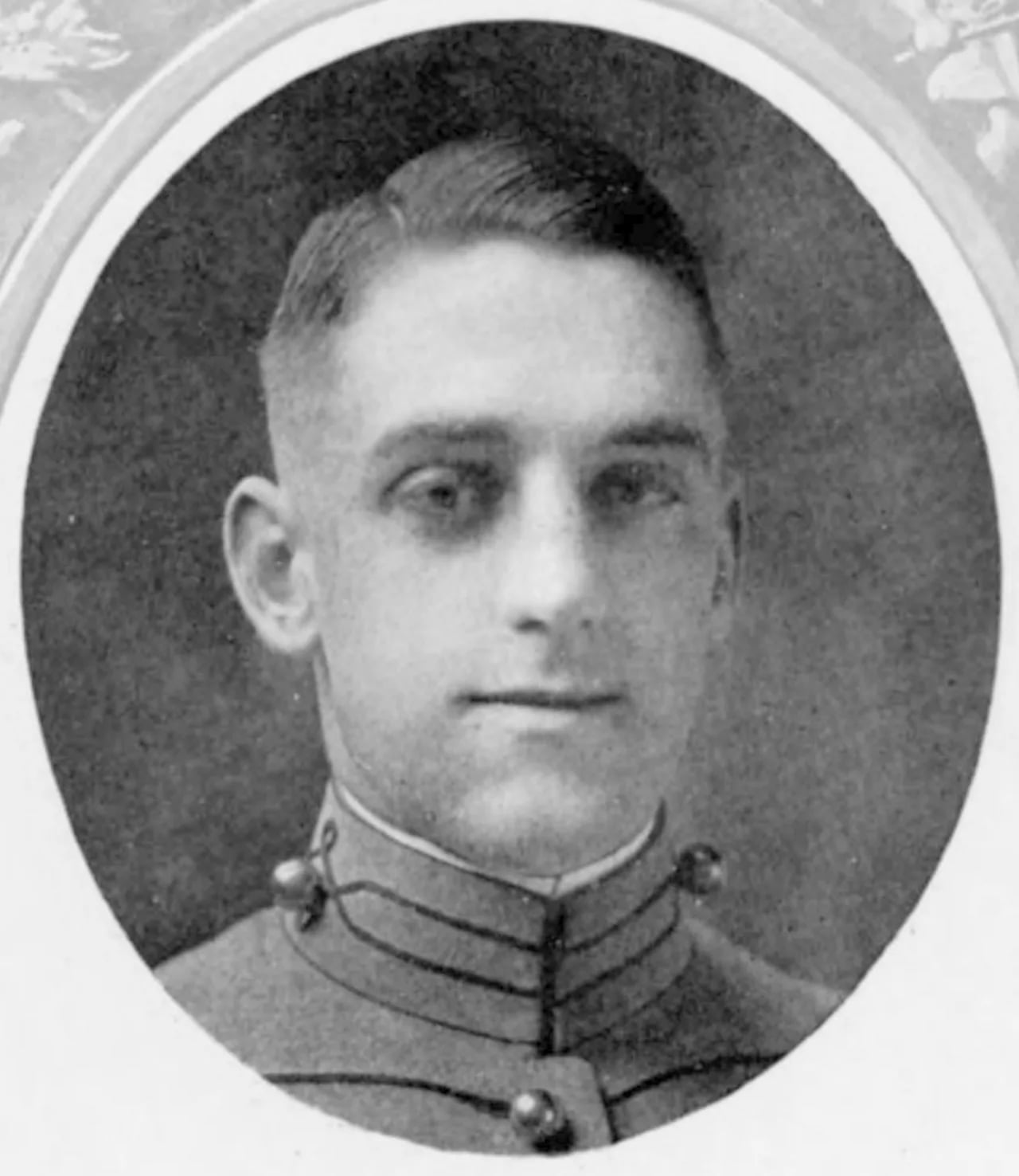 Portrait of Frederick Pitts (1898–1988) – memorial page