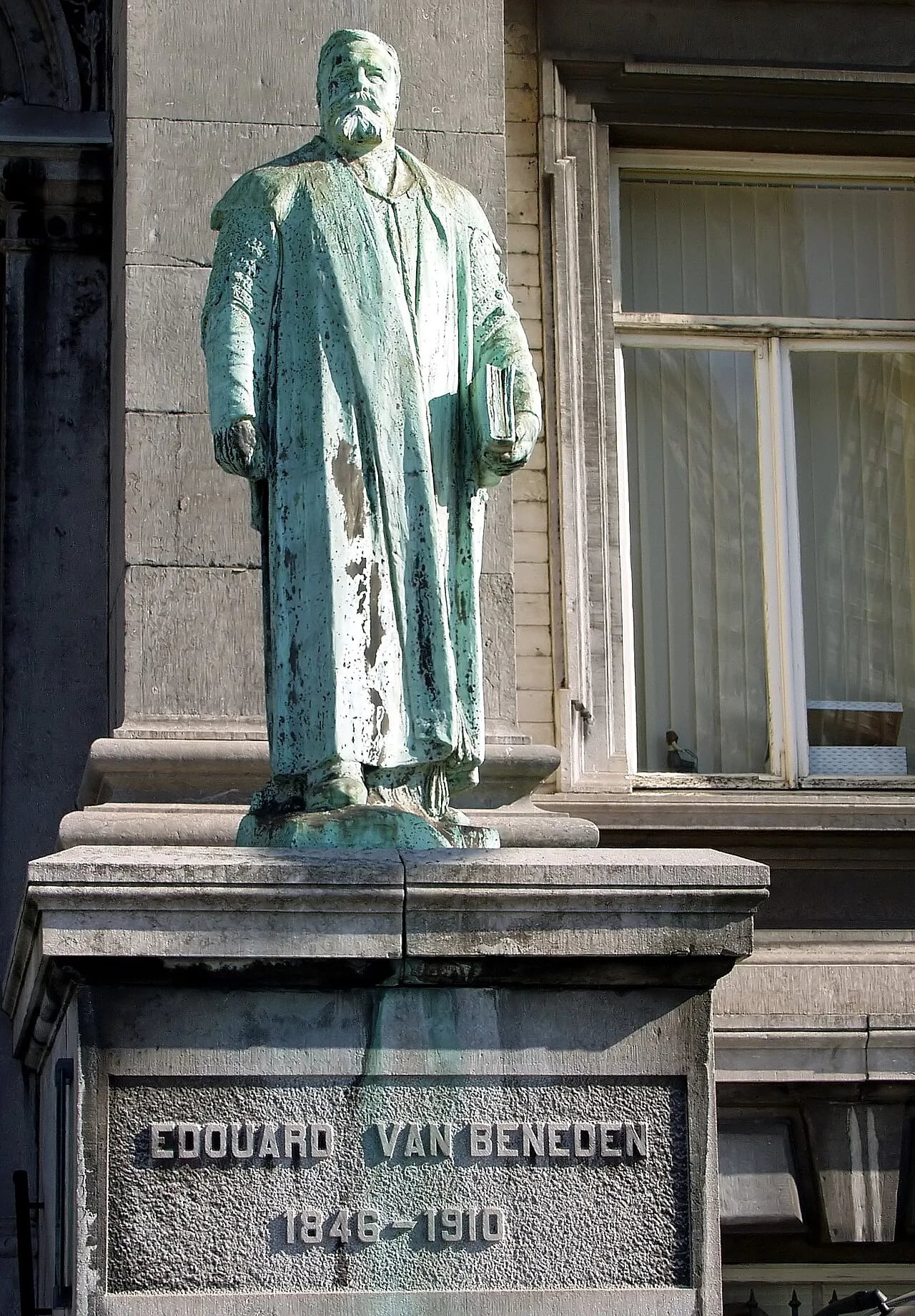 Portrait of Édouard Joseph Louis Marie van Beneden (1846–1910) – memorial page