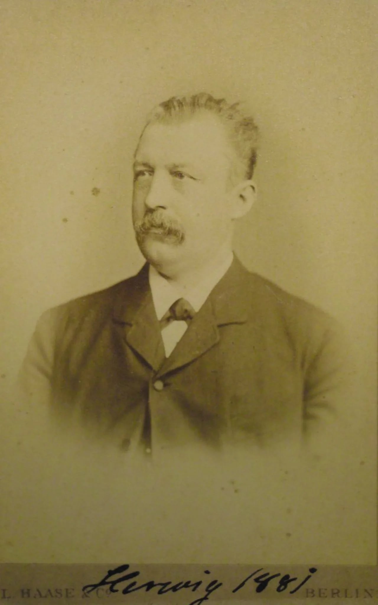Porträt von Walther Herwig (1838–1912) – Gedenkseite