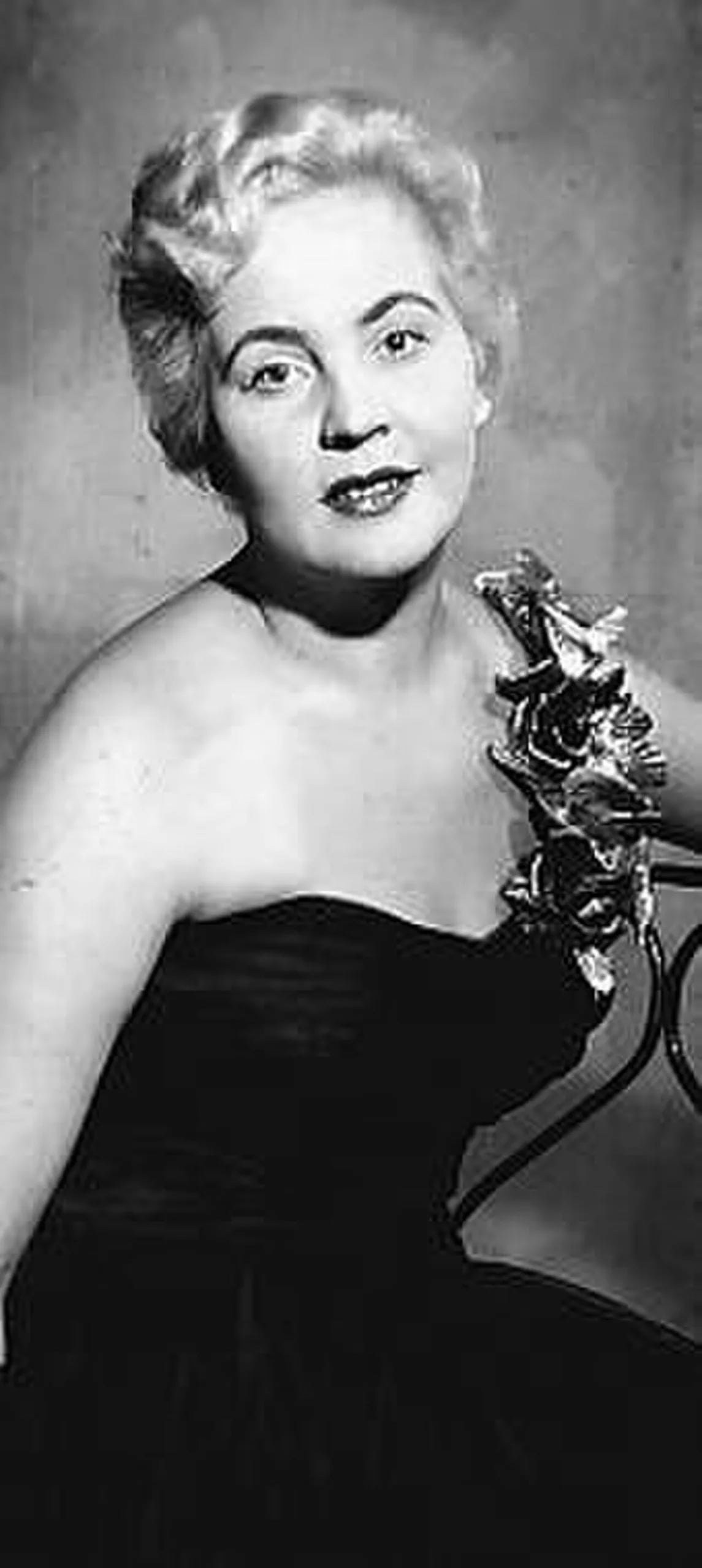 Portrait of Anita Välkki (1926–2011) – memorial page