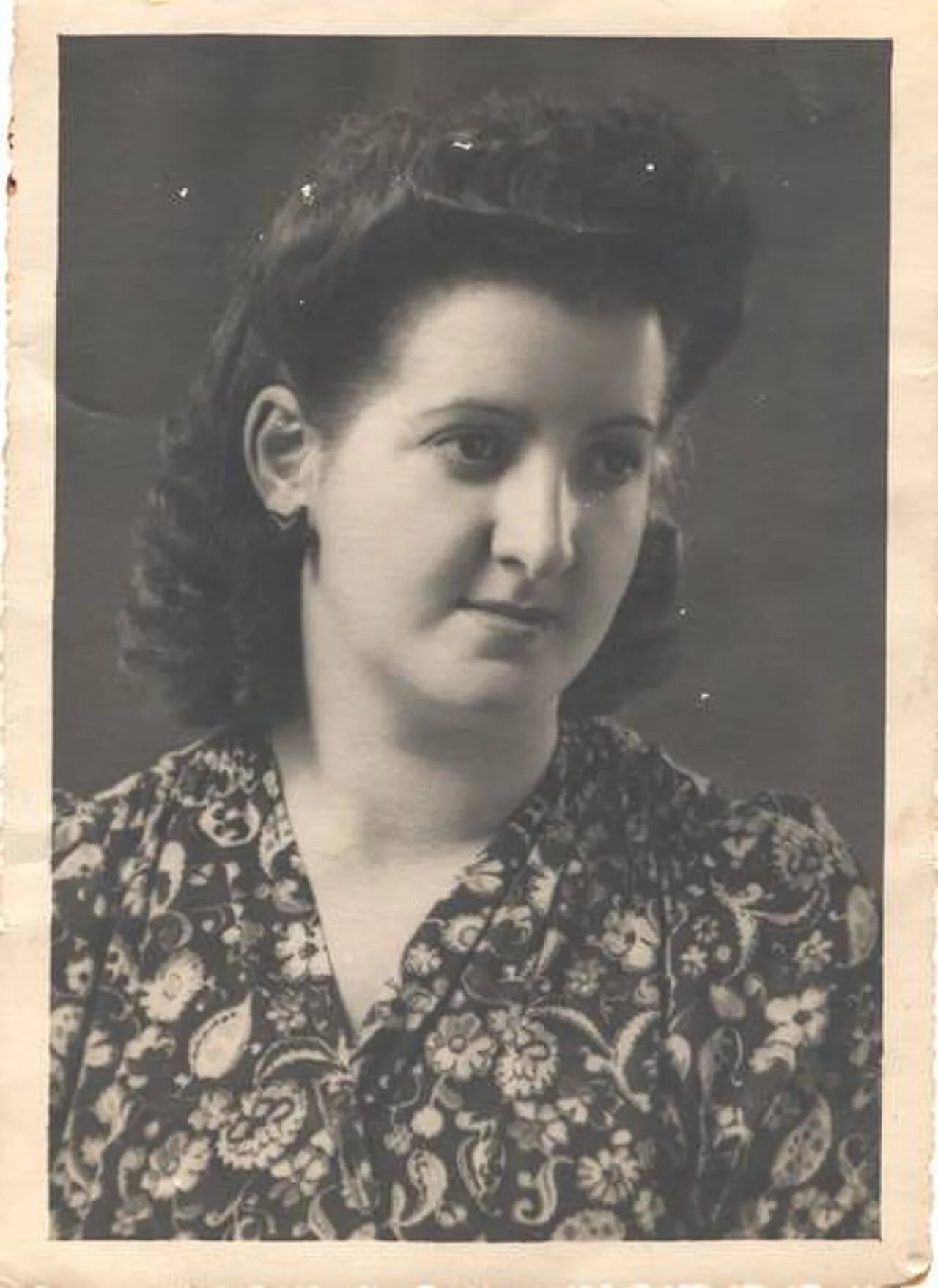 Portrait of Benita Uribarrena (1922–2011) – memorial page