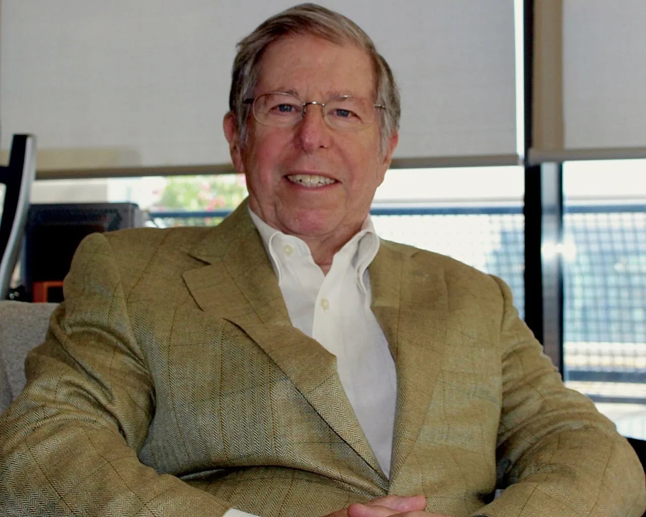 Portrait of Philip M. Epstein (1942–2021) – memorial page