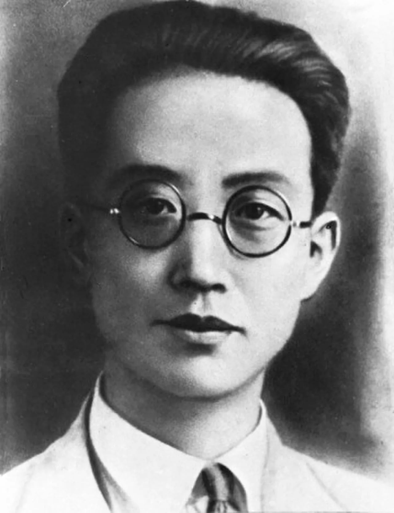 Portrait of Qu Qiubai (1899–1935) – memorial page