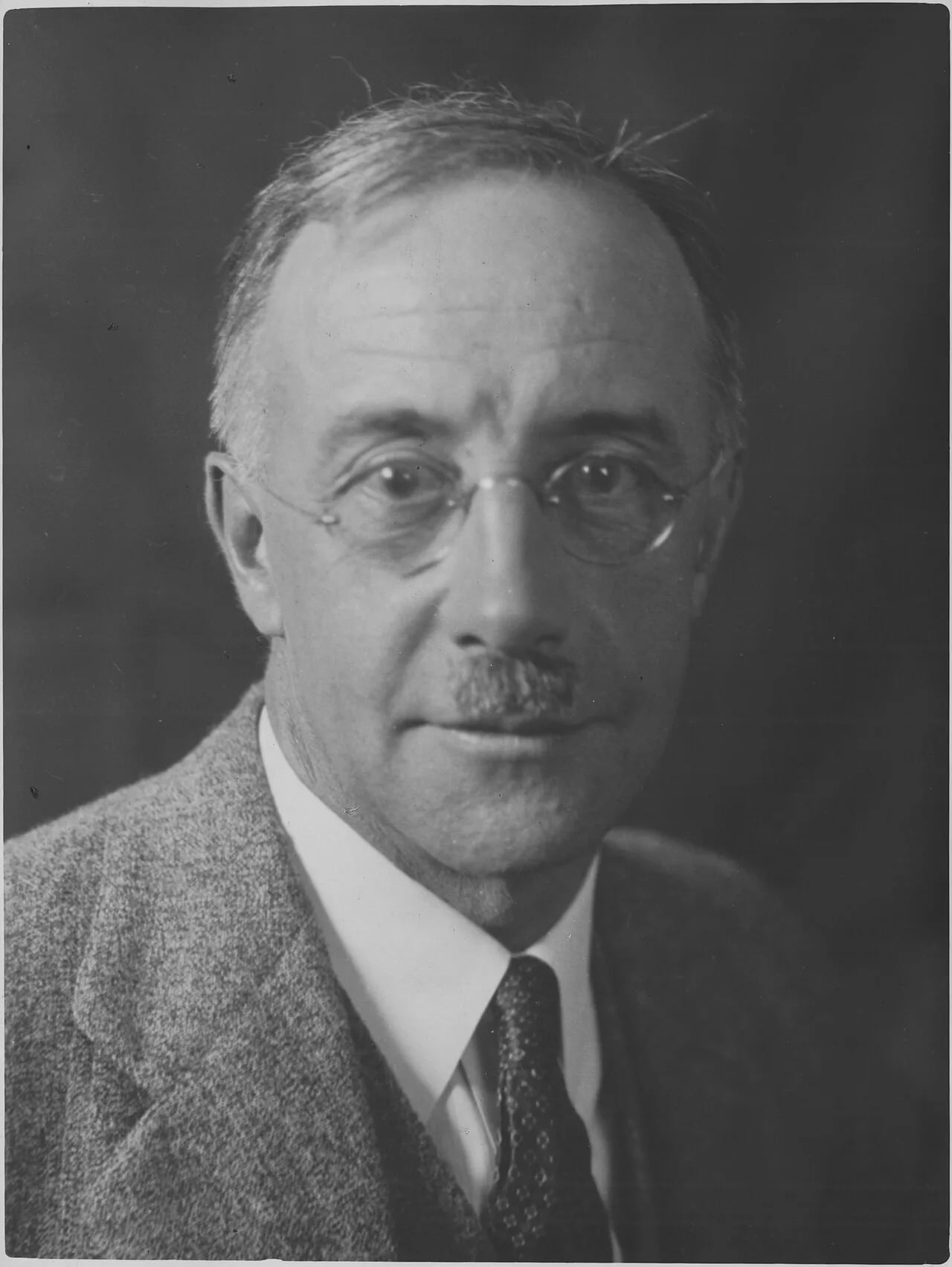 Portrait of Ernest Fosbery (1874–1960) – memorial page
