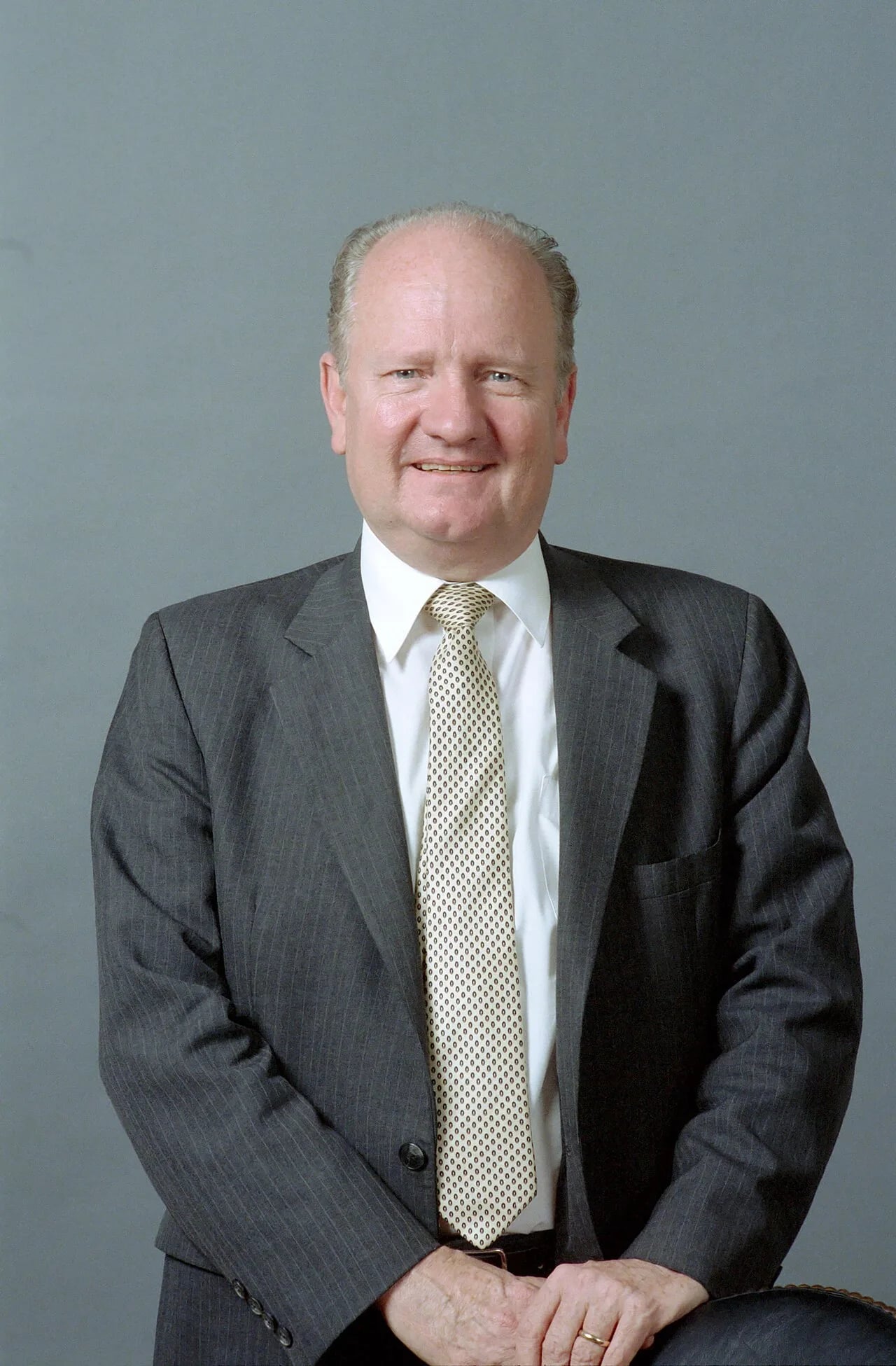 Portrait of Gaston J. Sigur Jr. (1924–1995) – memorial page