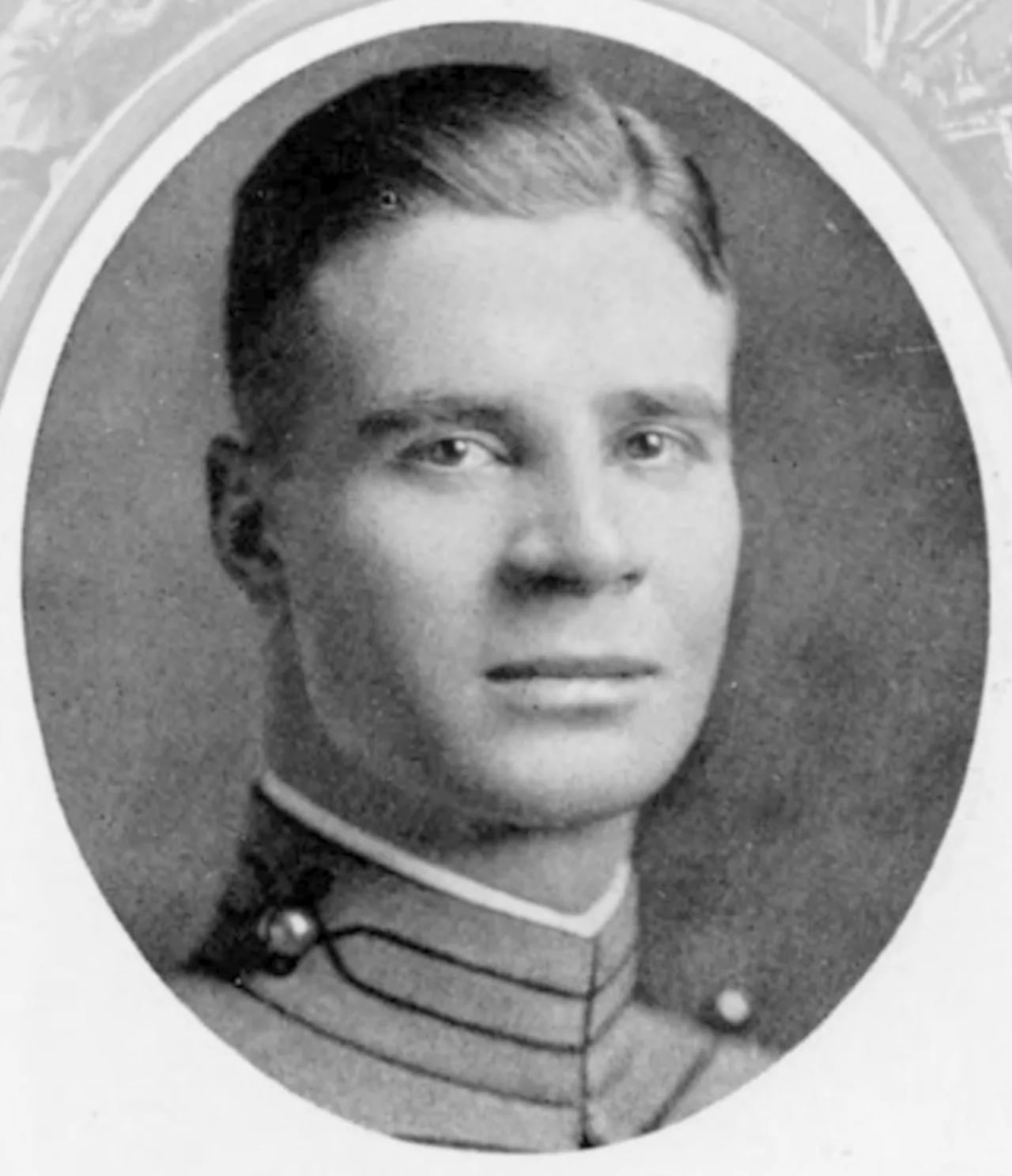 Portrait of George Bare (1899–1981) – memorial page