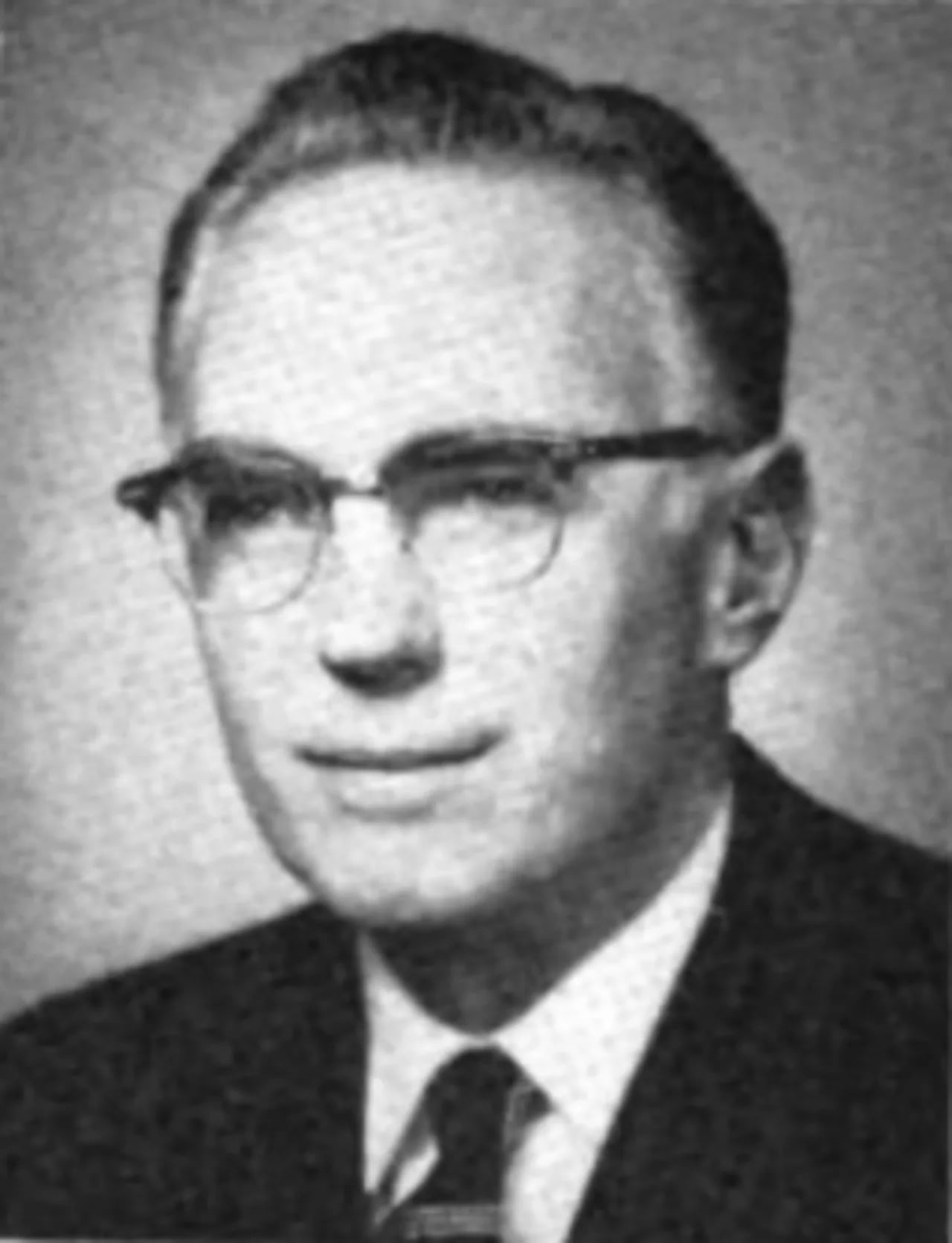 Portrait of George Clifton Edwards Jr. (1914–1995) – memorial page