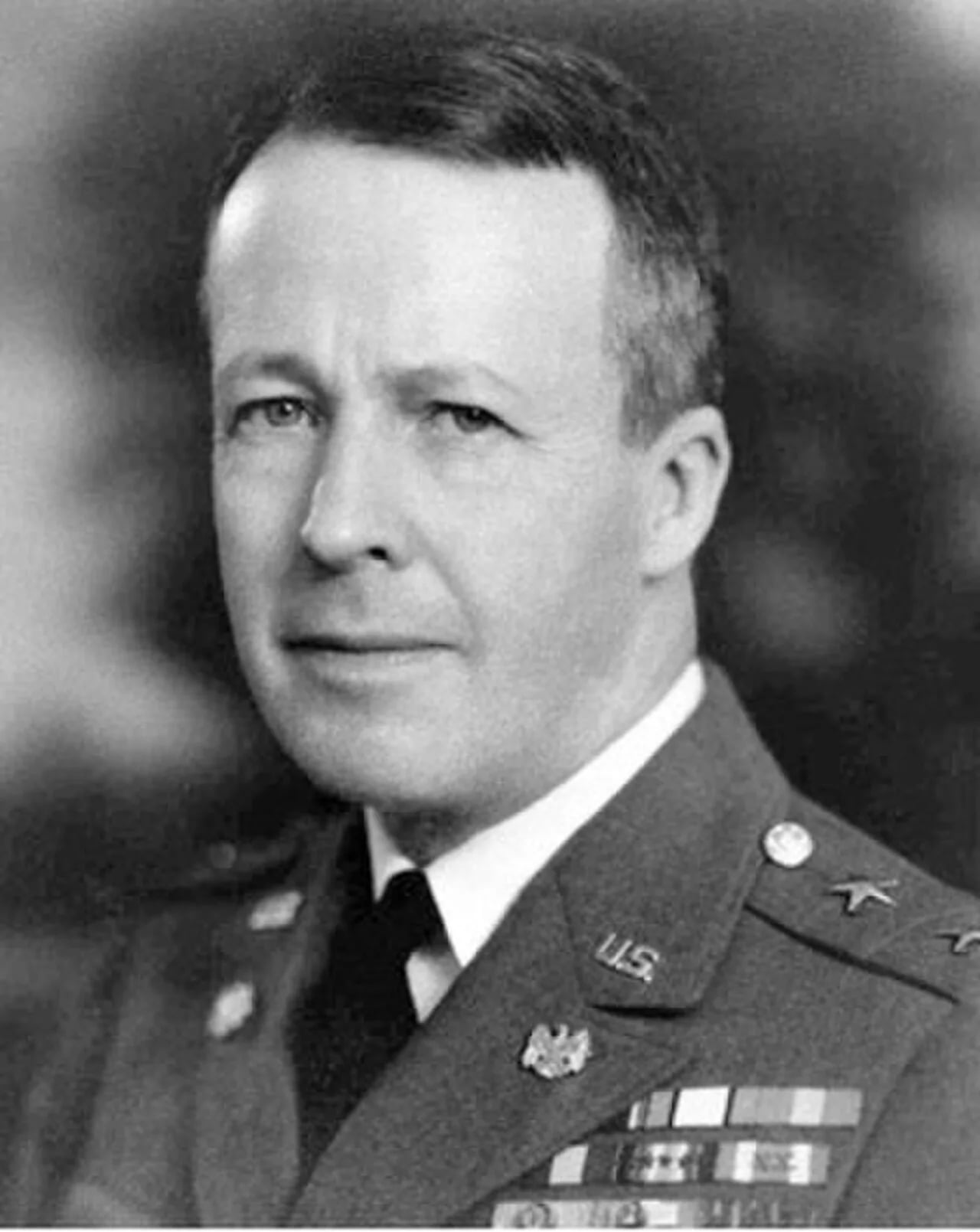 Portrait of George E. Leach (1876–1955) – memorial page