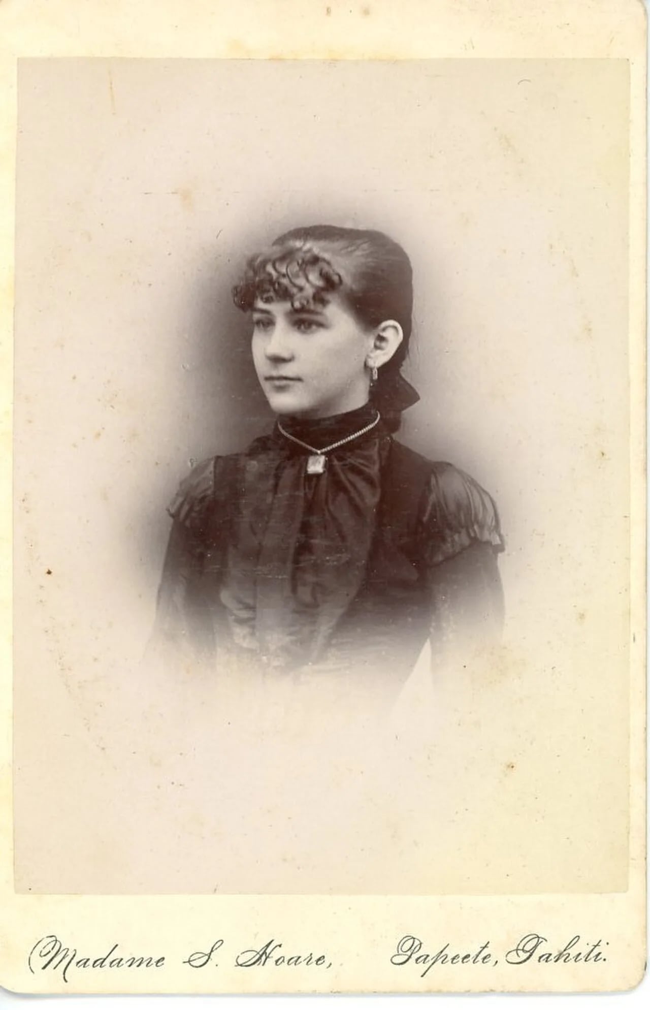 Portrait of Sophia Hoare (1836–1915) – memorial page