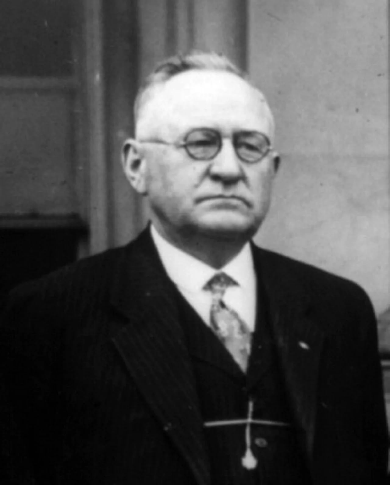 Porträt von George W. English (1866–1941) – Gedenkseite