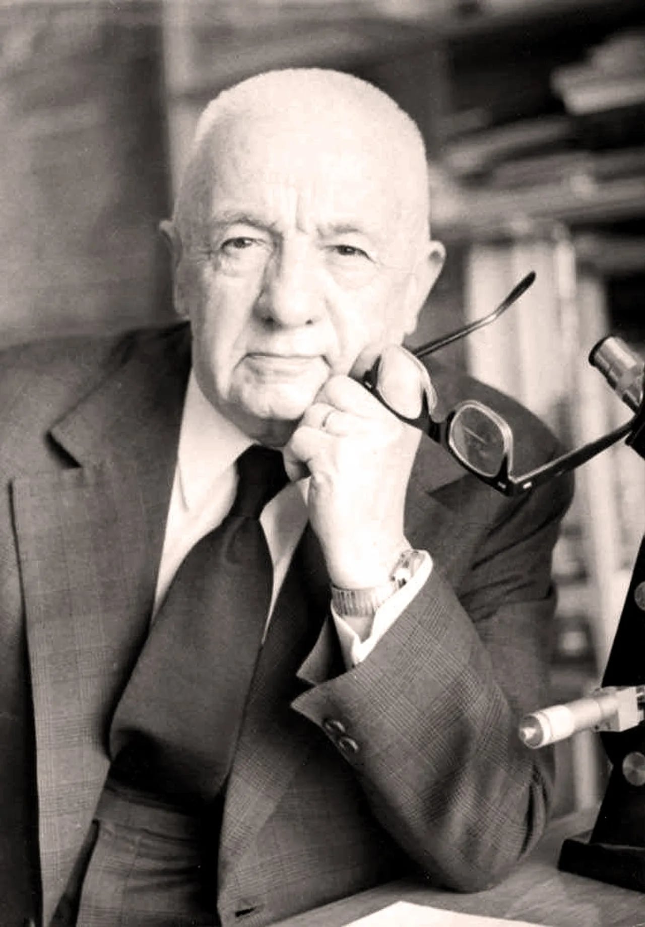 Portrait of Georgi Nadschakow (1896–1981) – memorial page