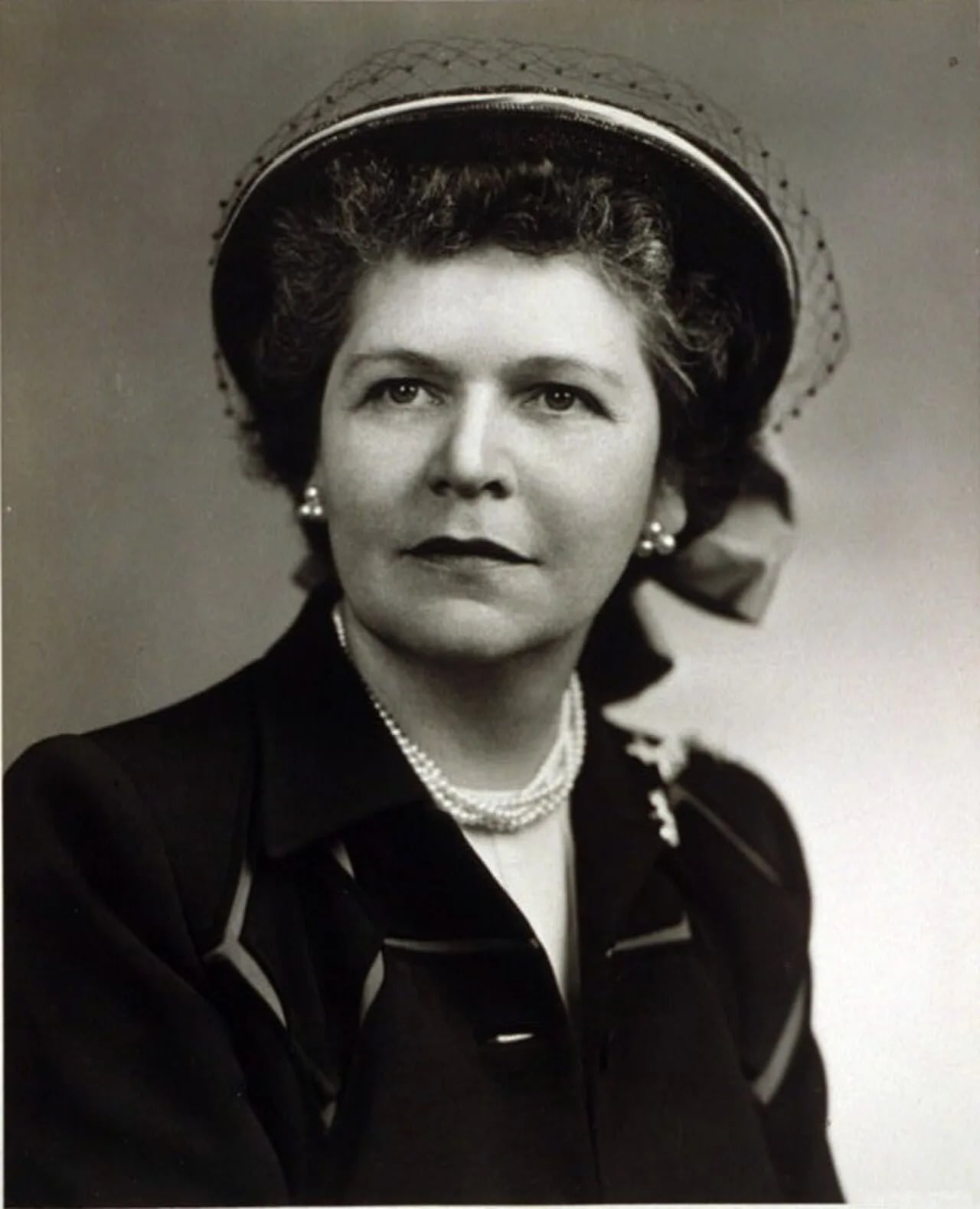 Portrait of Georgia Neese Clark (1898–1995) – memorial page