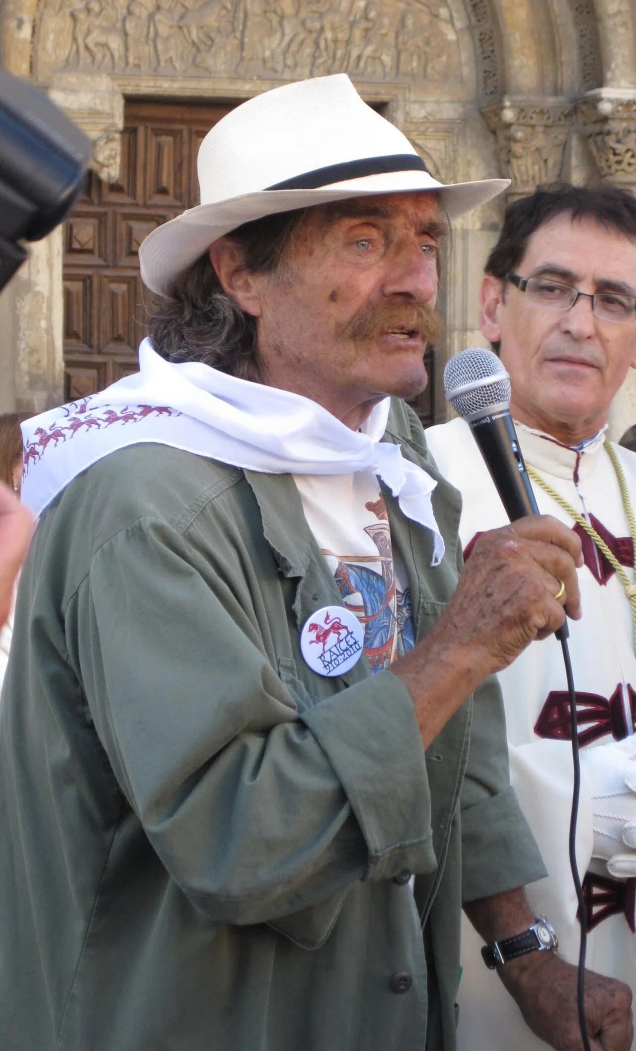 Porträt von Miguel de la Quadra-Salcedo (1932–2016) – Gedenkseite