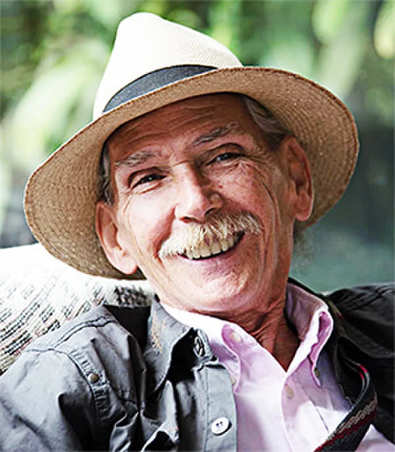 Portrait of Eduardo Escobar (1943–2024) – memorial page