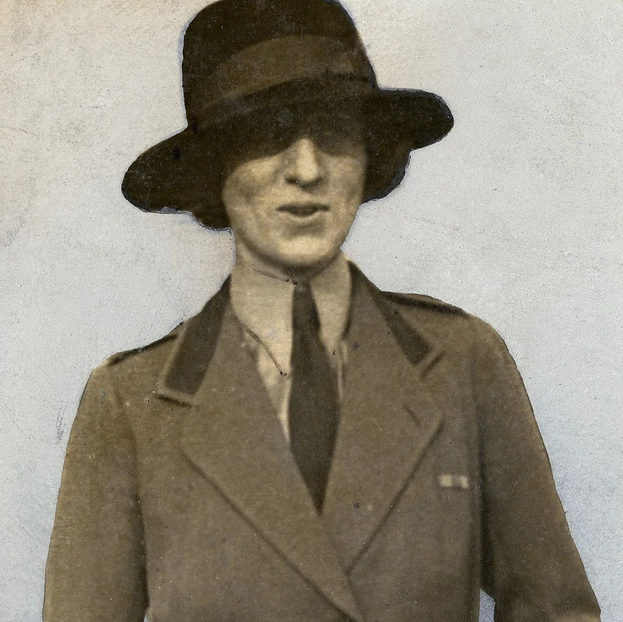 Portrait of Gertrude Mary Denman (1884–1954) – memorial page