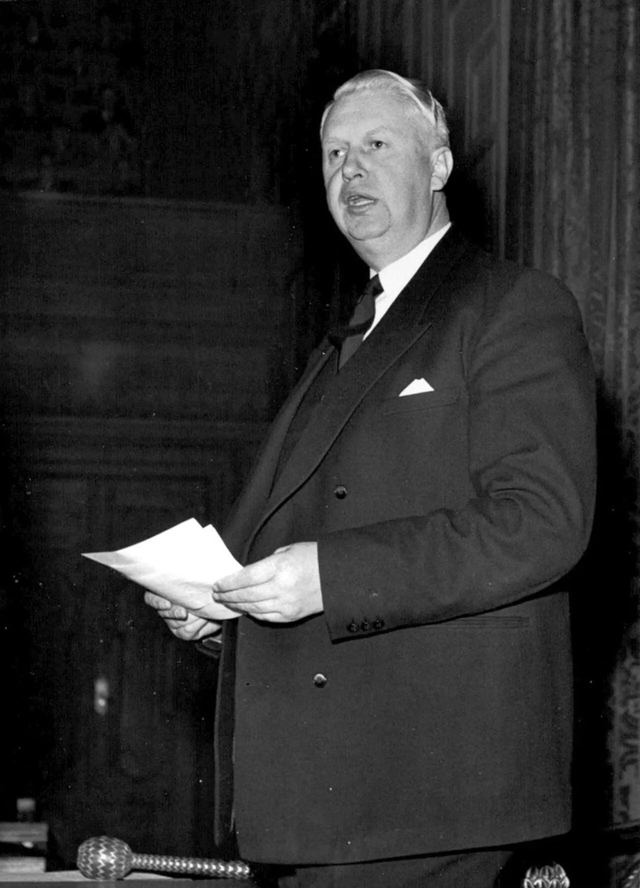 Porträt von Carl Albert Anderson (1899–1968) – Gedenkseite
