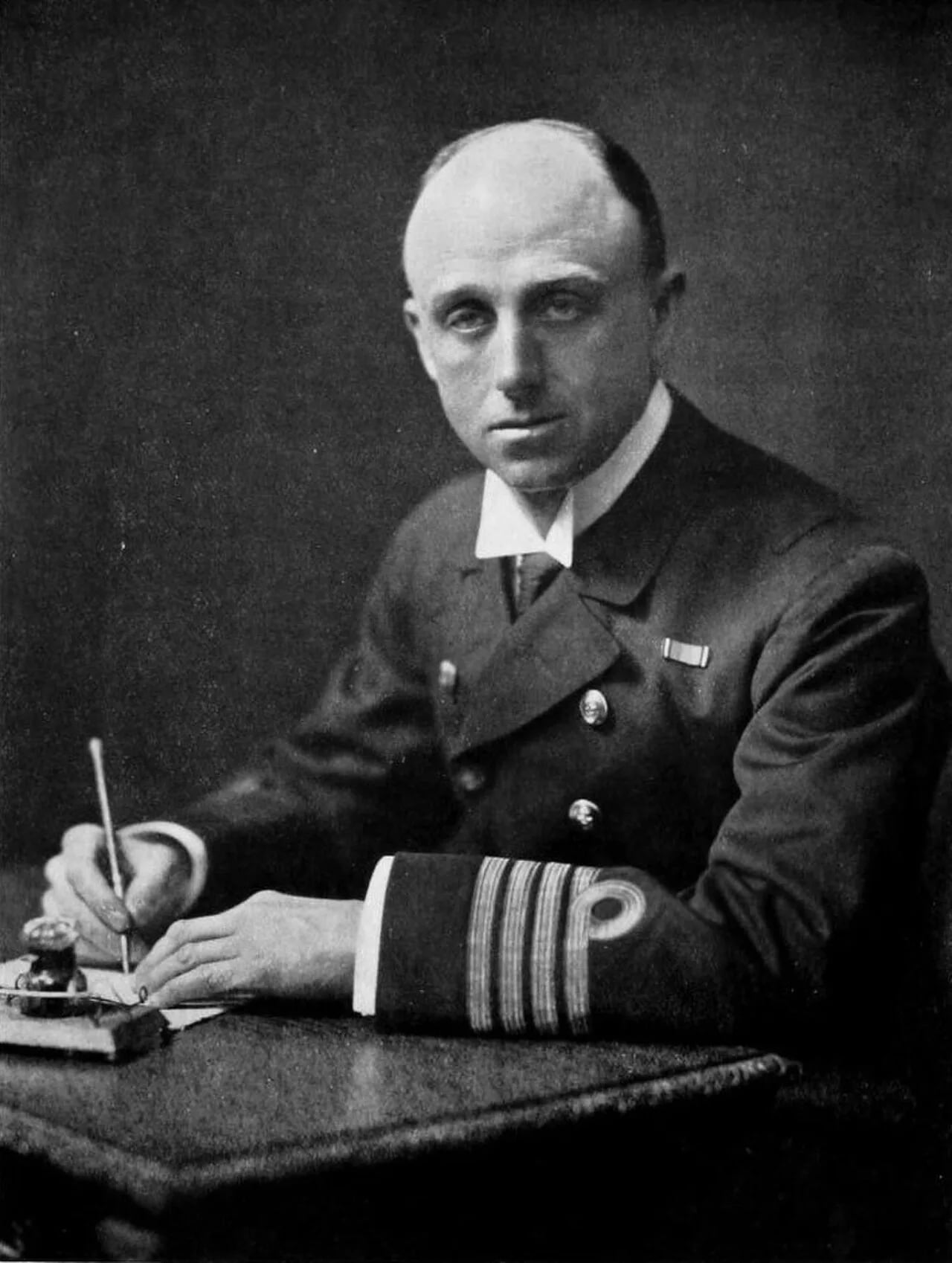 Portrait of Robert Arbuthnot (1864–1916) – memorial page