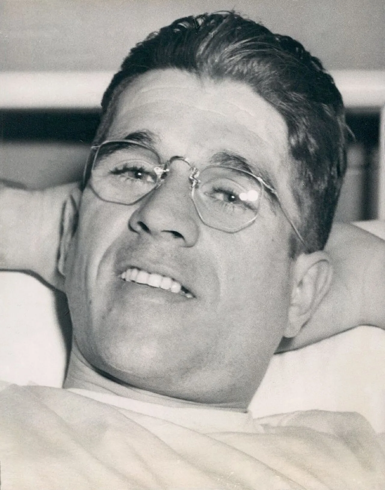 Porträt von Gil Dodds (1918–1977) – Gedenkseite
