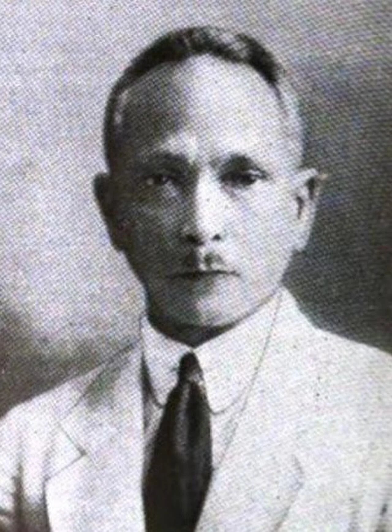 Portrait of Gil Montilla (1876–1946) – memorial page