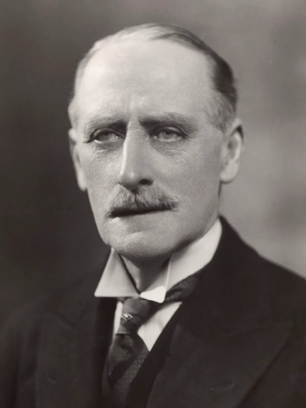 Portrait of Gilbert Heathcote-Drummond-Willoughby, 2nd Earl of Ancaster (1867–1951) – memorial page