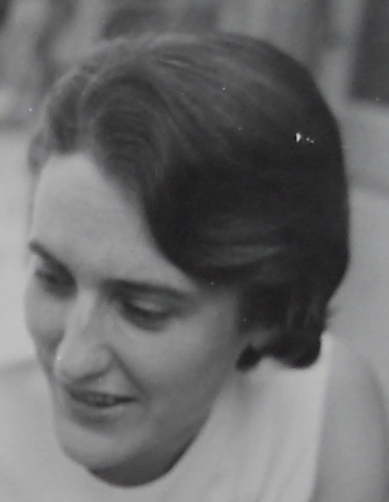 Porträt von Nicole Hulin (1935–2023) – Gedenkseite