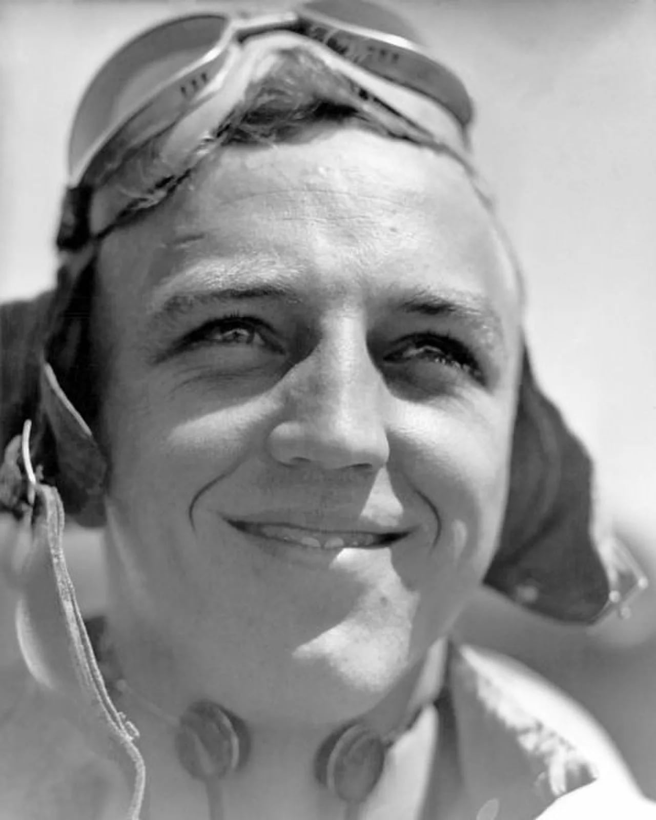 Portrait of Wilbur J. Thomas (1920–1947) – memorial page