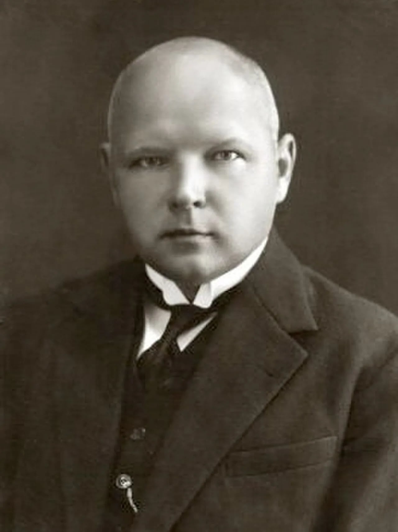 Portrait of Vladas Jurgutis (1885–1966) – memorial page