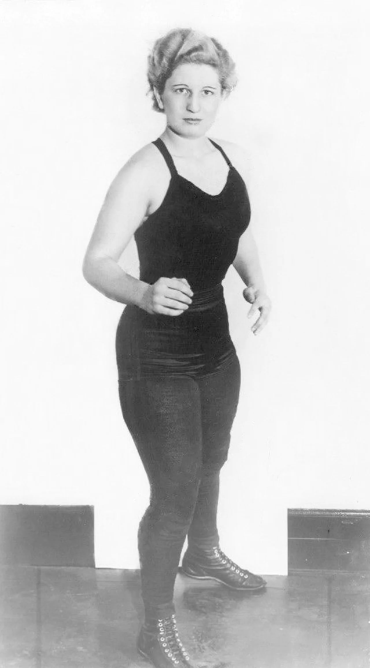 Portrait of Gladys Gillem (1920–2009) – memorial page