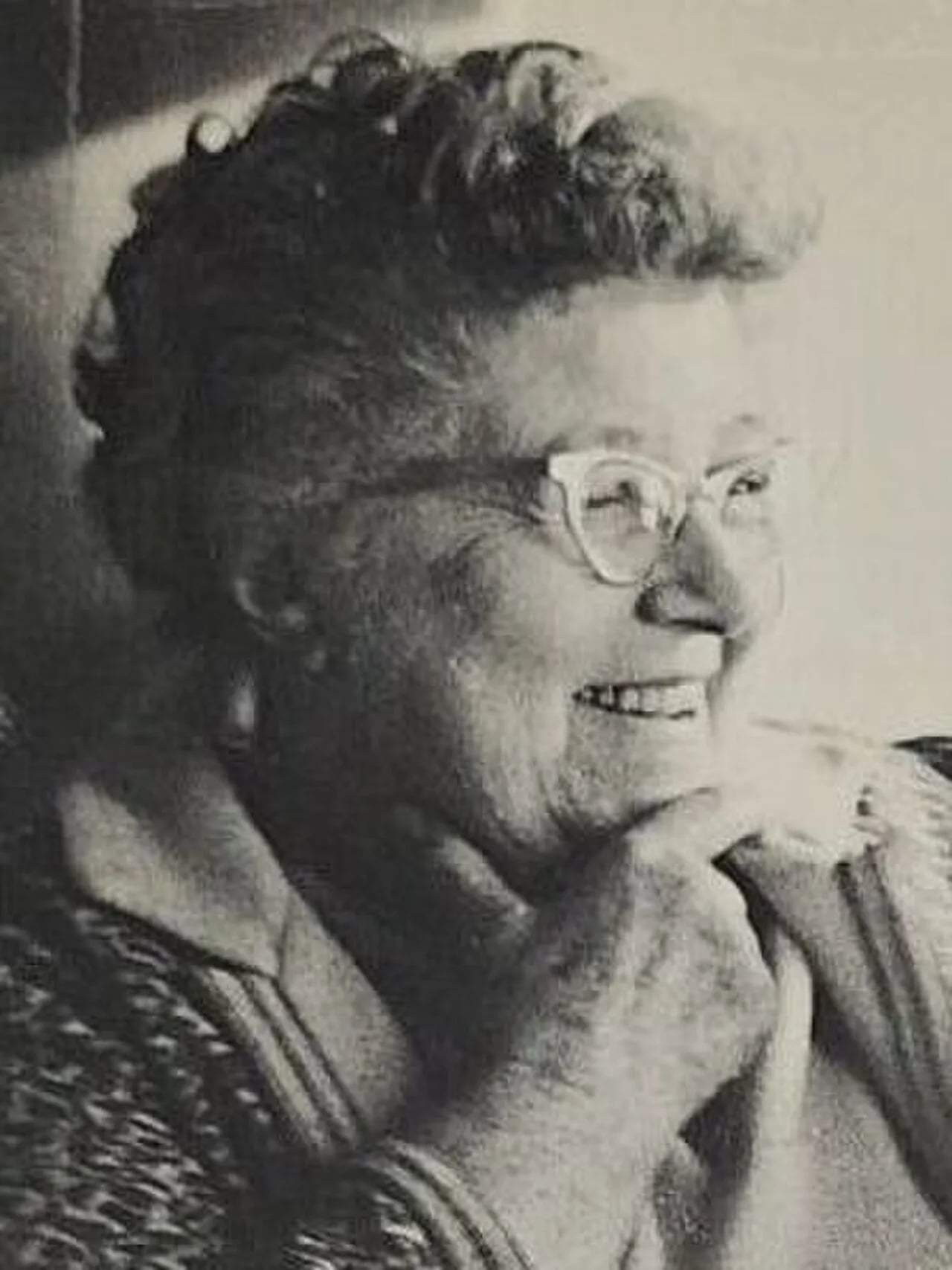 Portrait of Gladys Taber (1899–1980) – memorial page